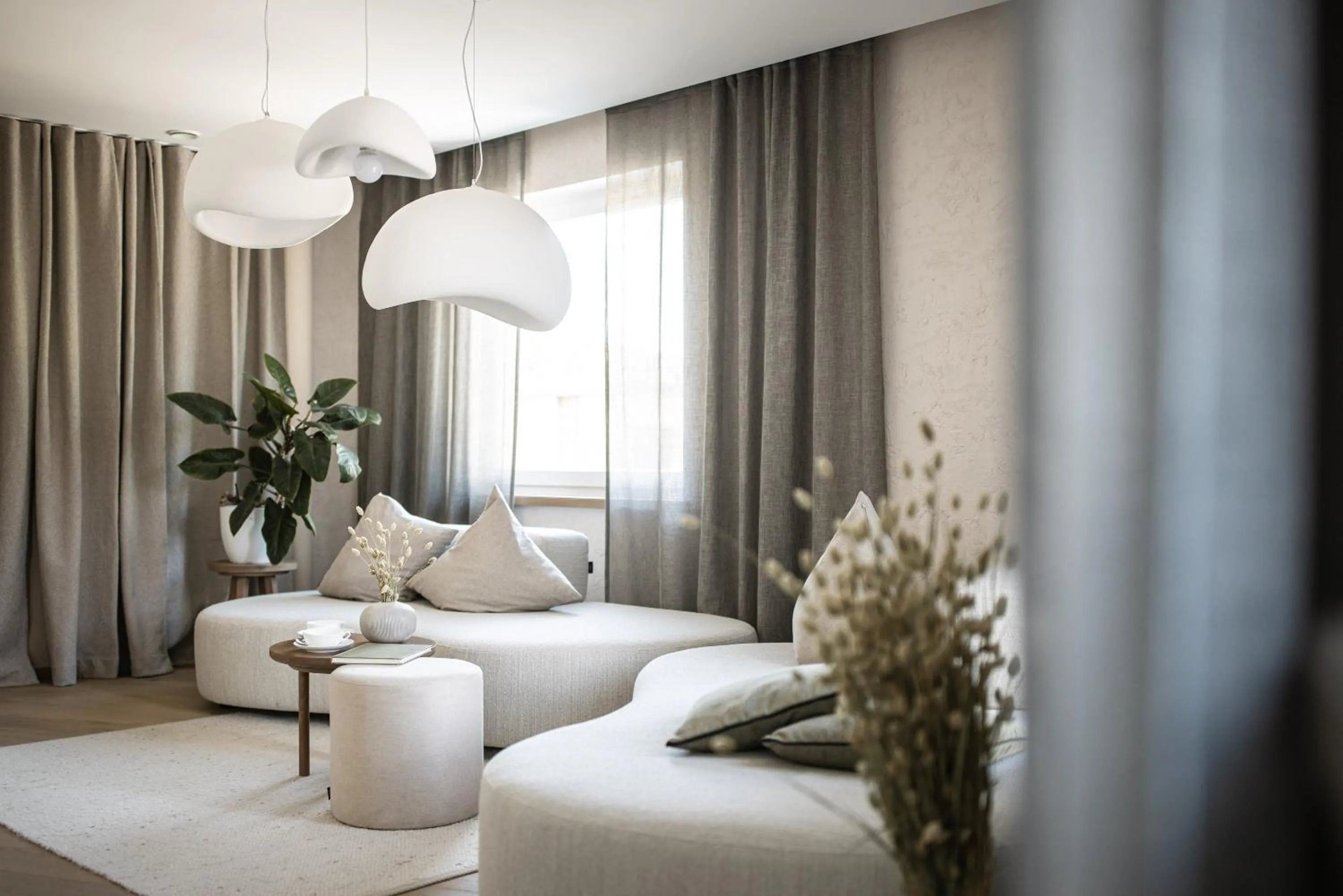 Living room, Bed in Hotel Petrus