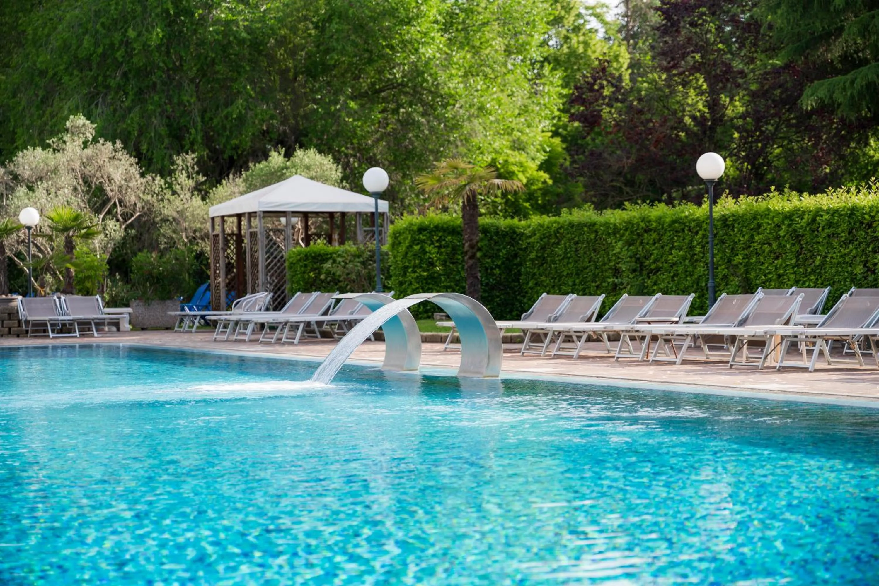 Swimming pool in Hotel Petrarca Terme