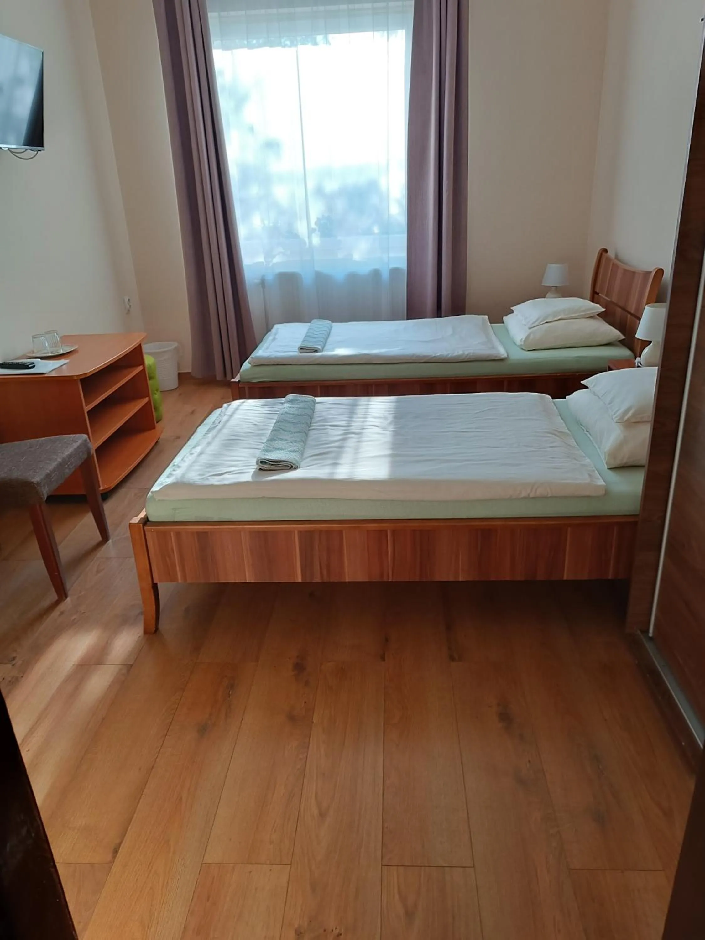 Bed in Szilvia Panzió Gyomaendrőd