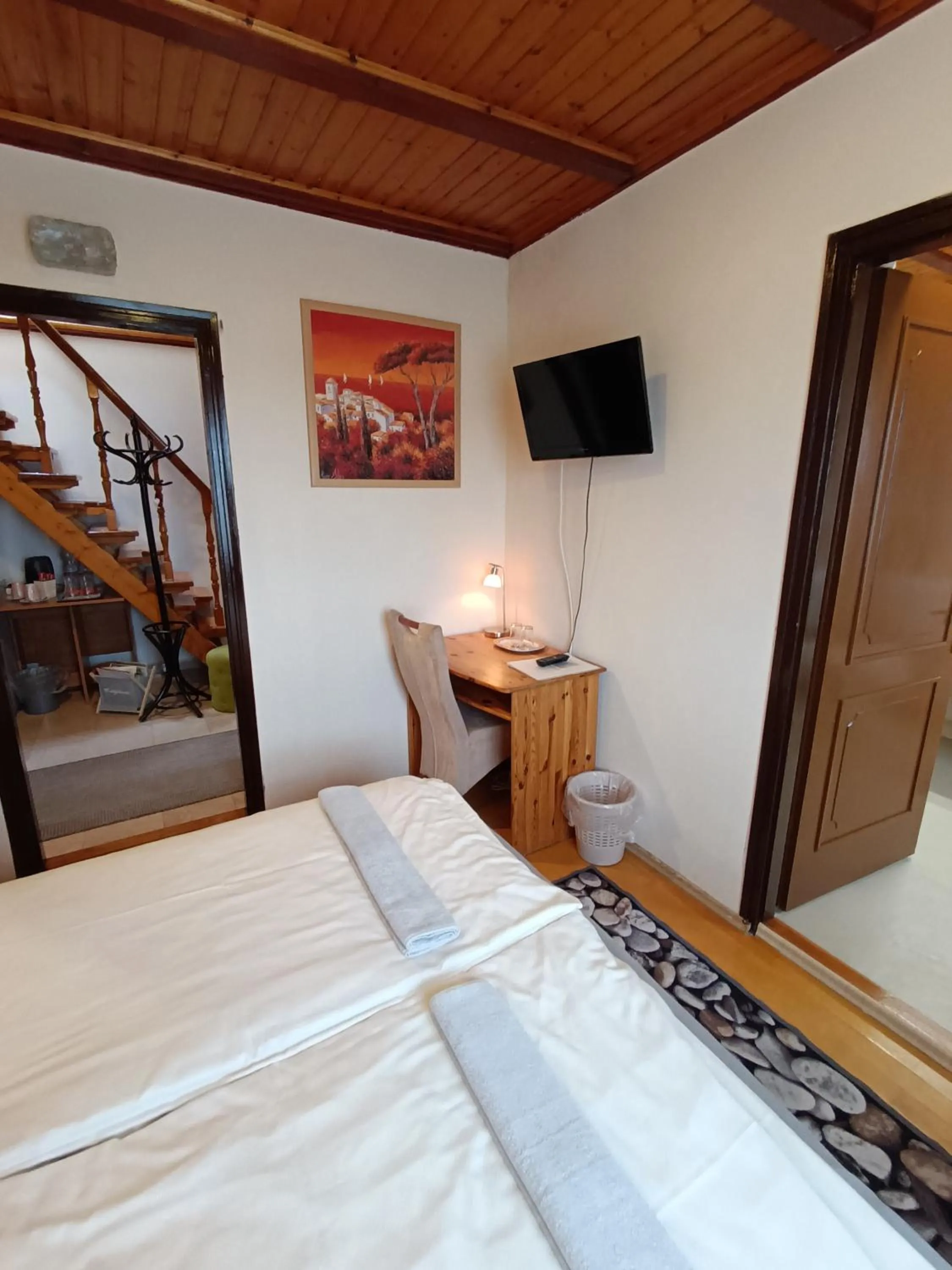 Bed in Szilvia Panzió Gyomaendrőd