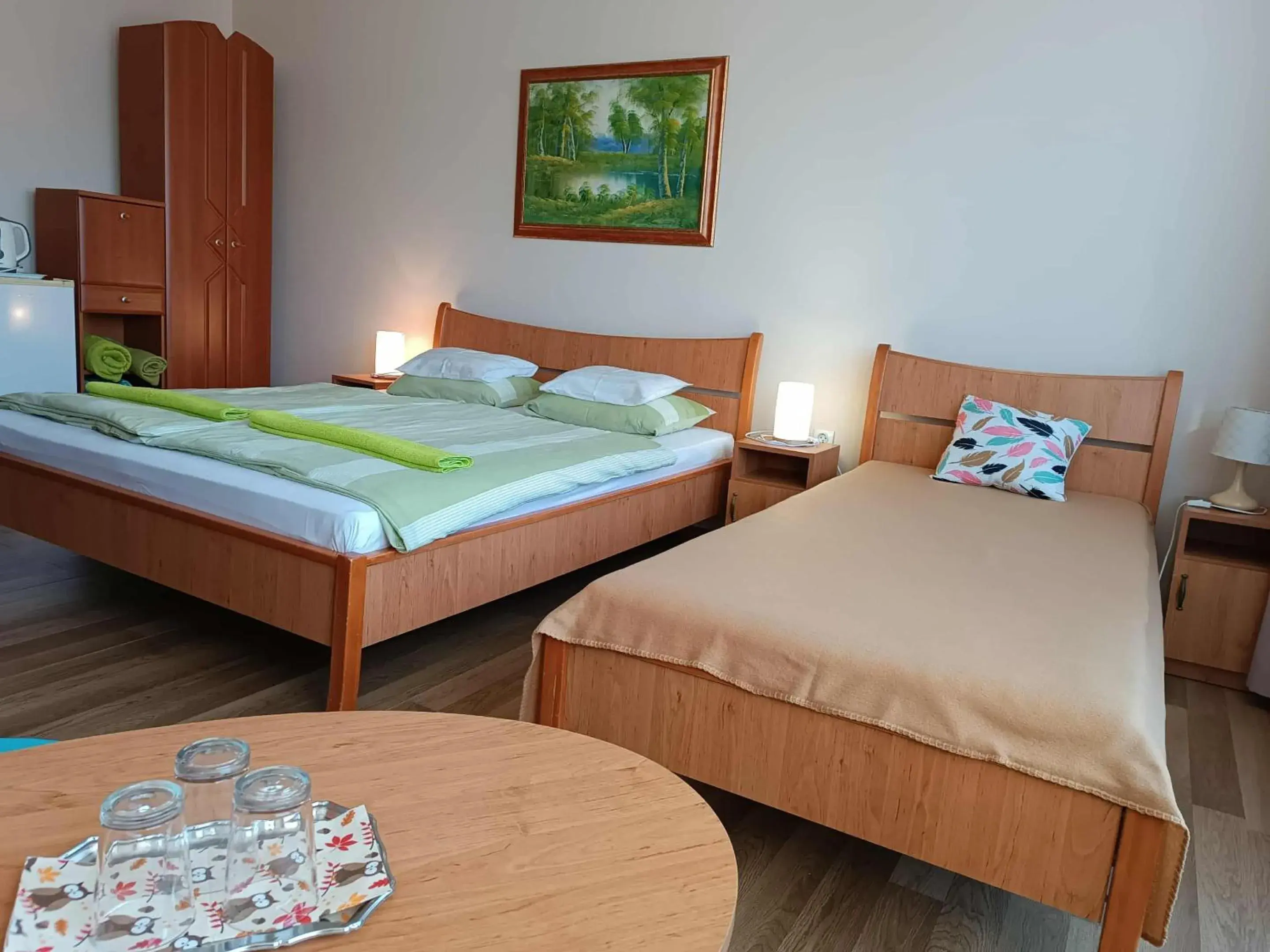 Standard Triple Room - single occupancy in Szilvia Panzió Gyomaendrőd Standard Triple Room - single occupancy in Szilvia Panzió Gyomaendrőd