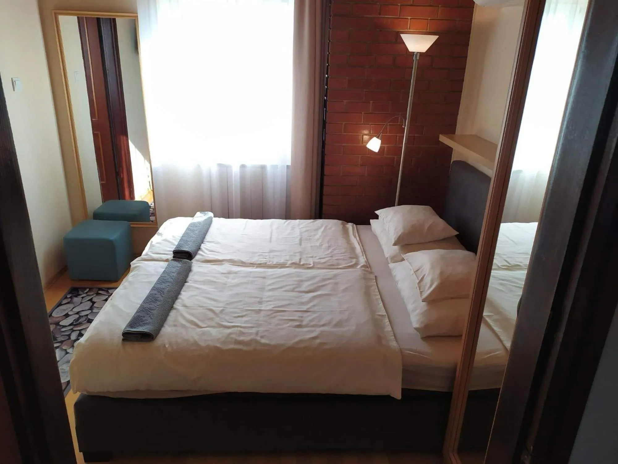 Bed in Szilvia Panzió Gyomaendrőd