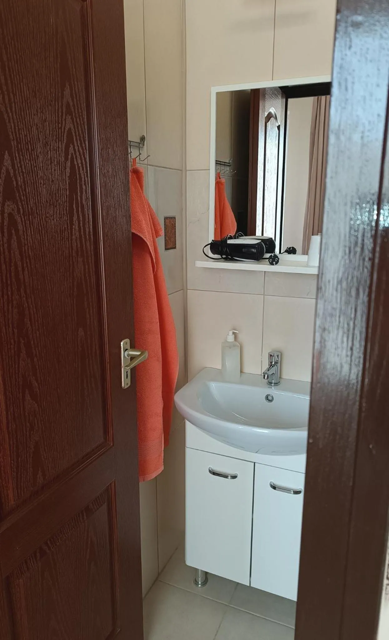 Shower in Szilvia Panzió Gyomaendrőd