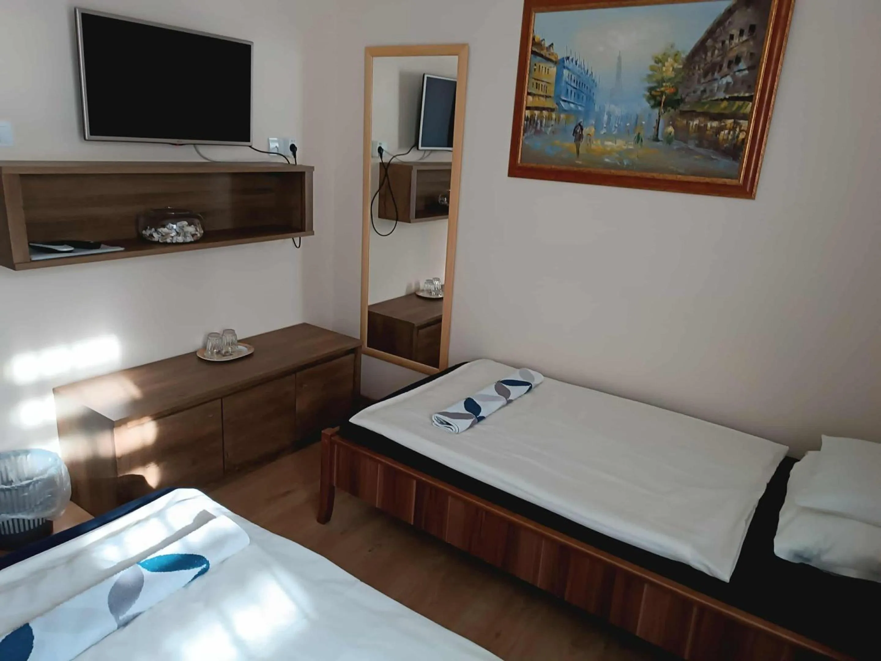 Bed in Szilvia Panzió Gyomaendrőd