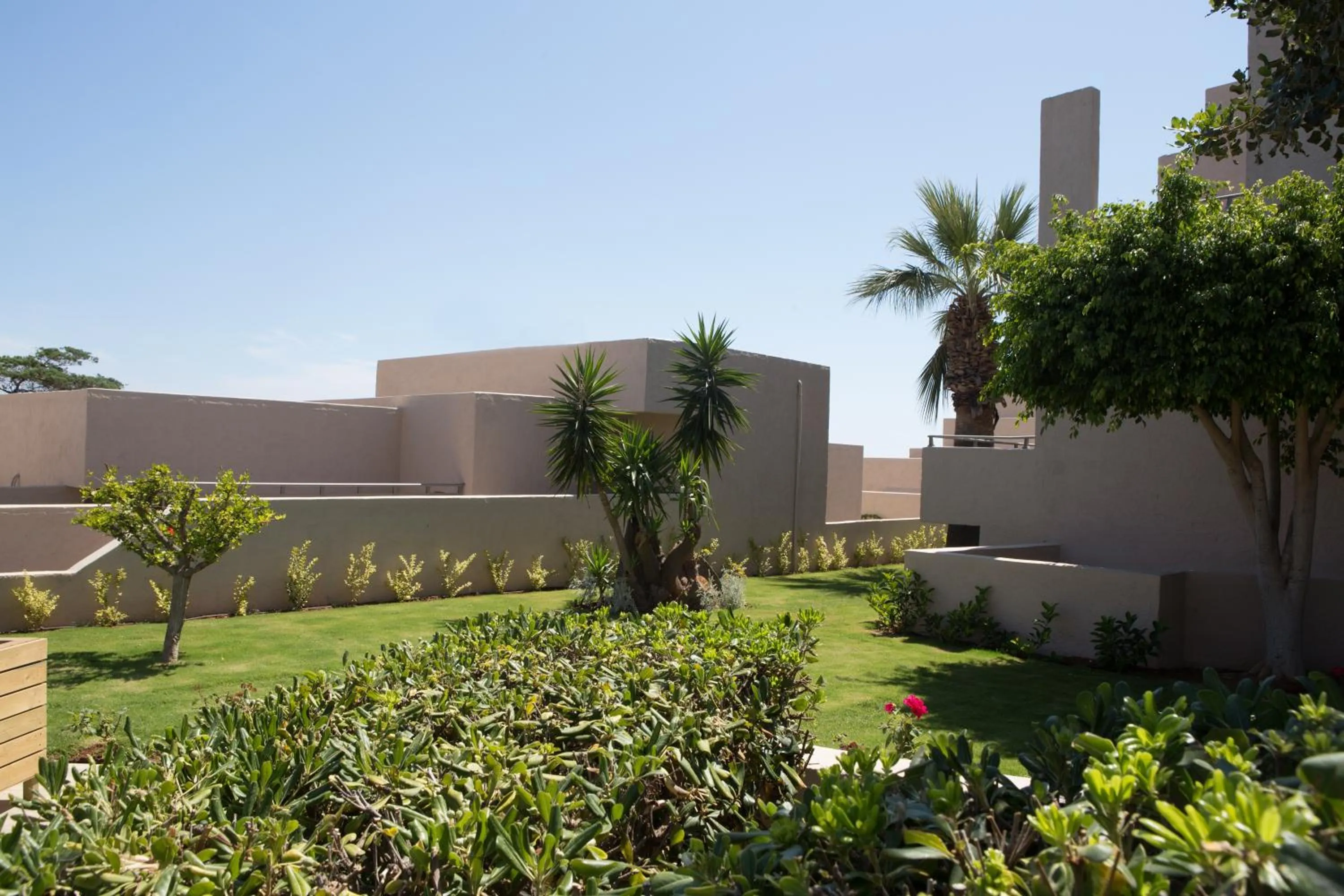 Garden in Sundance Apartments & Suites