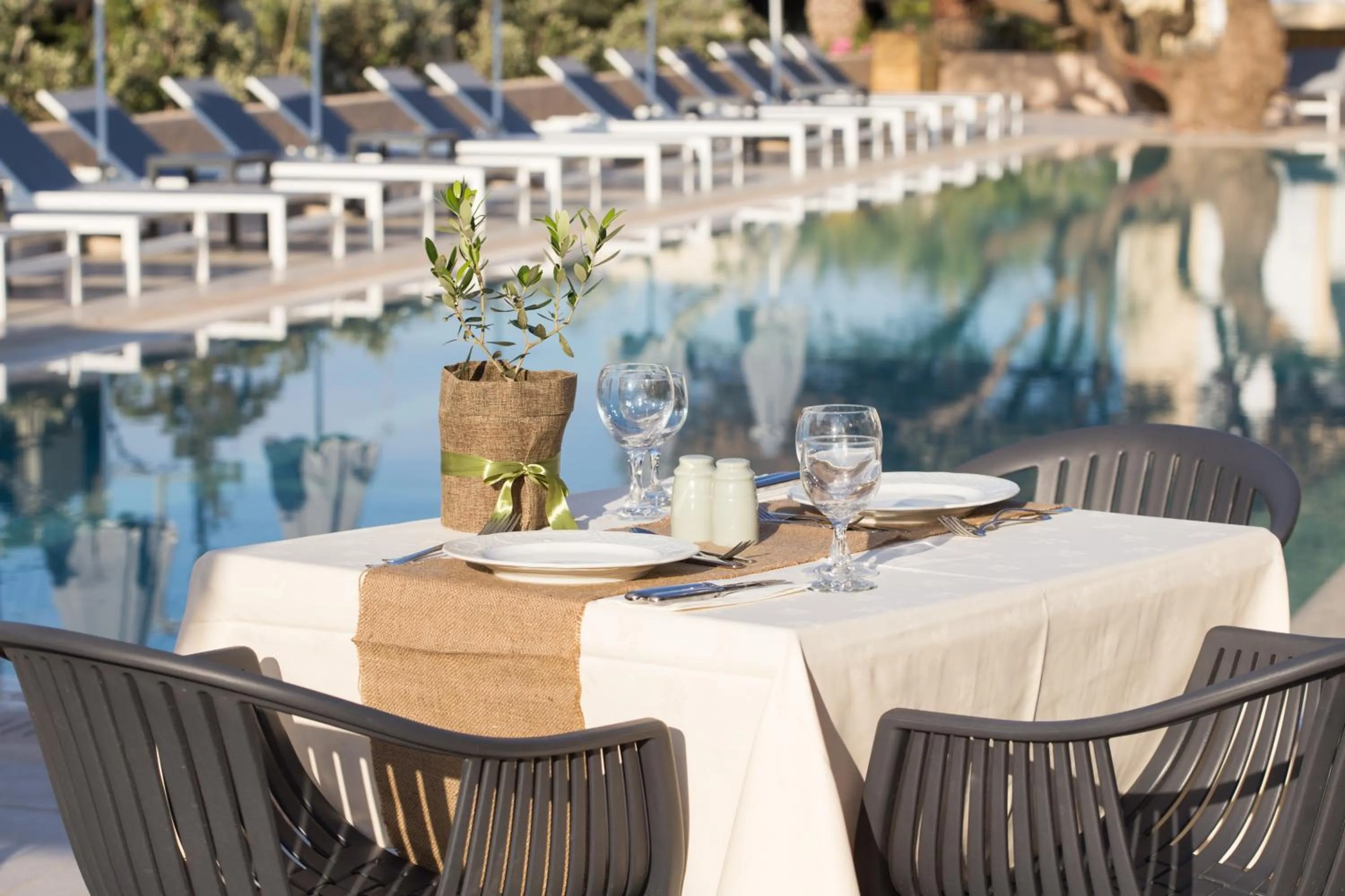 Restaurant/places to eat in Sundance Apartments & Suites