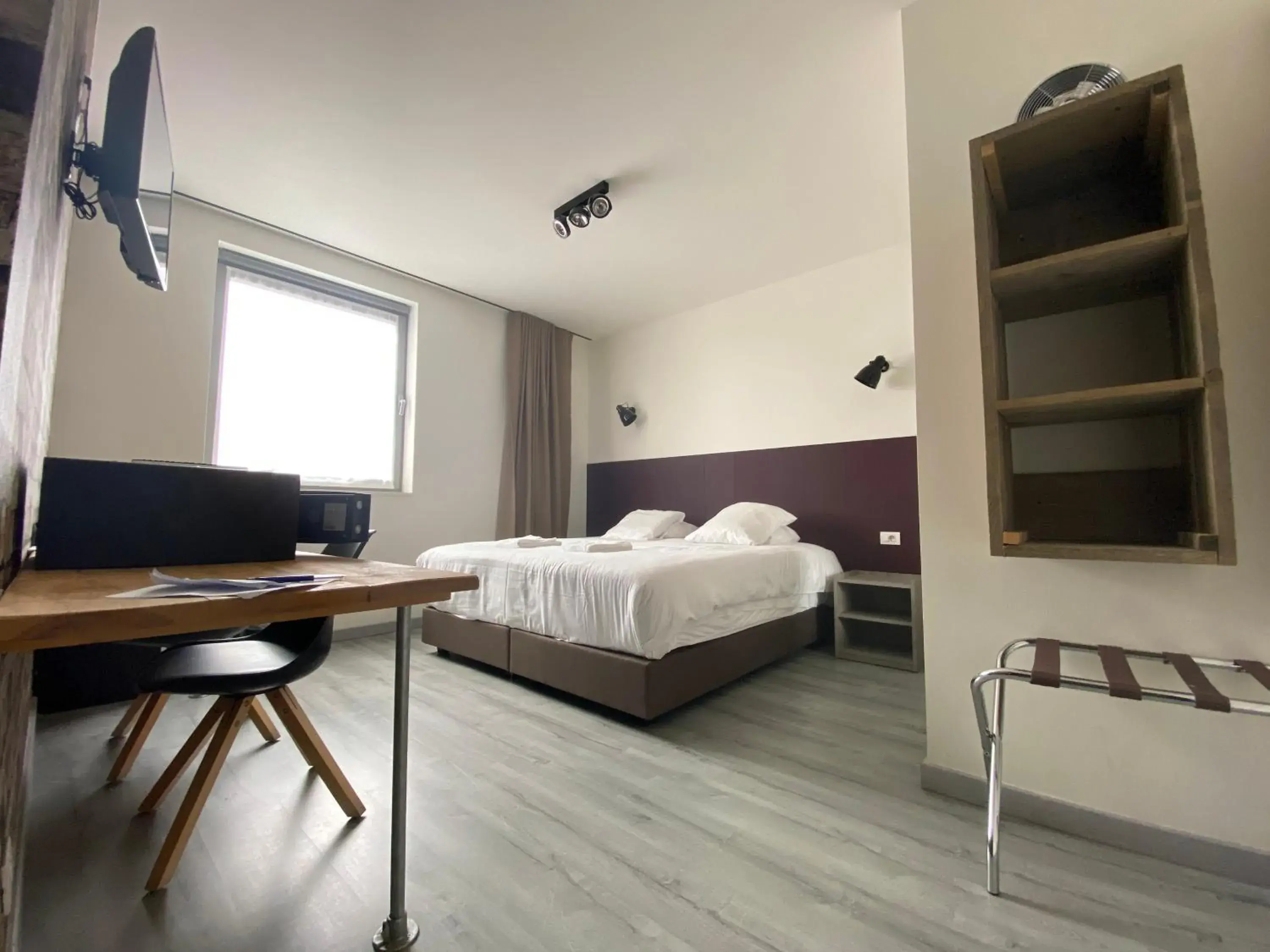 Standard Double Room - single occupancy in Hotel O Ieper Standard Double Room - single occupancy in Hotel O Ieper