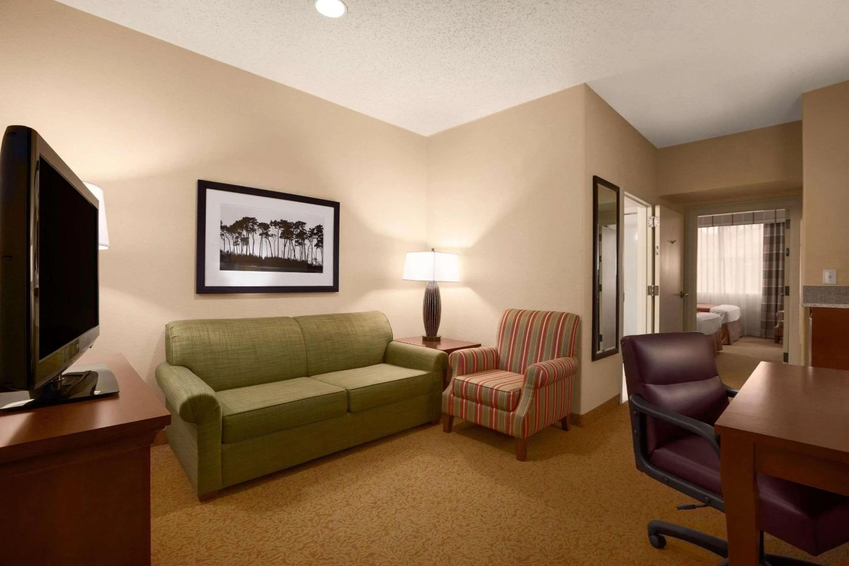 Bedroom in Country Inn & Suites by Radisson, Houston Intercontinental Airport East, TX