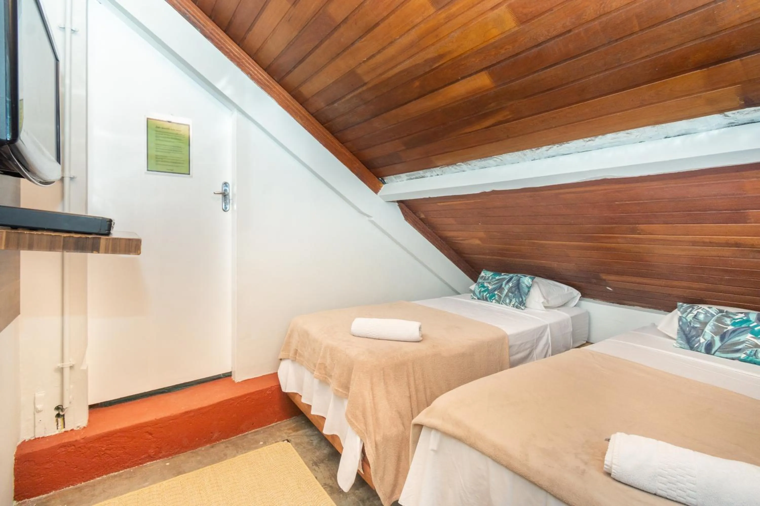 Bedroom, Bed in Bamboo Rio Hostel