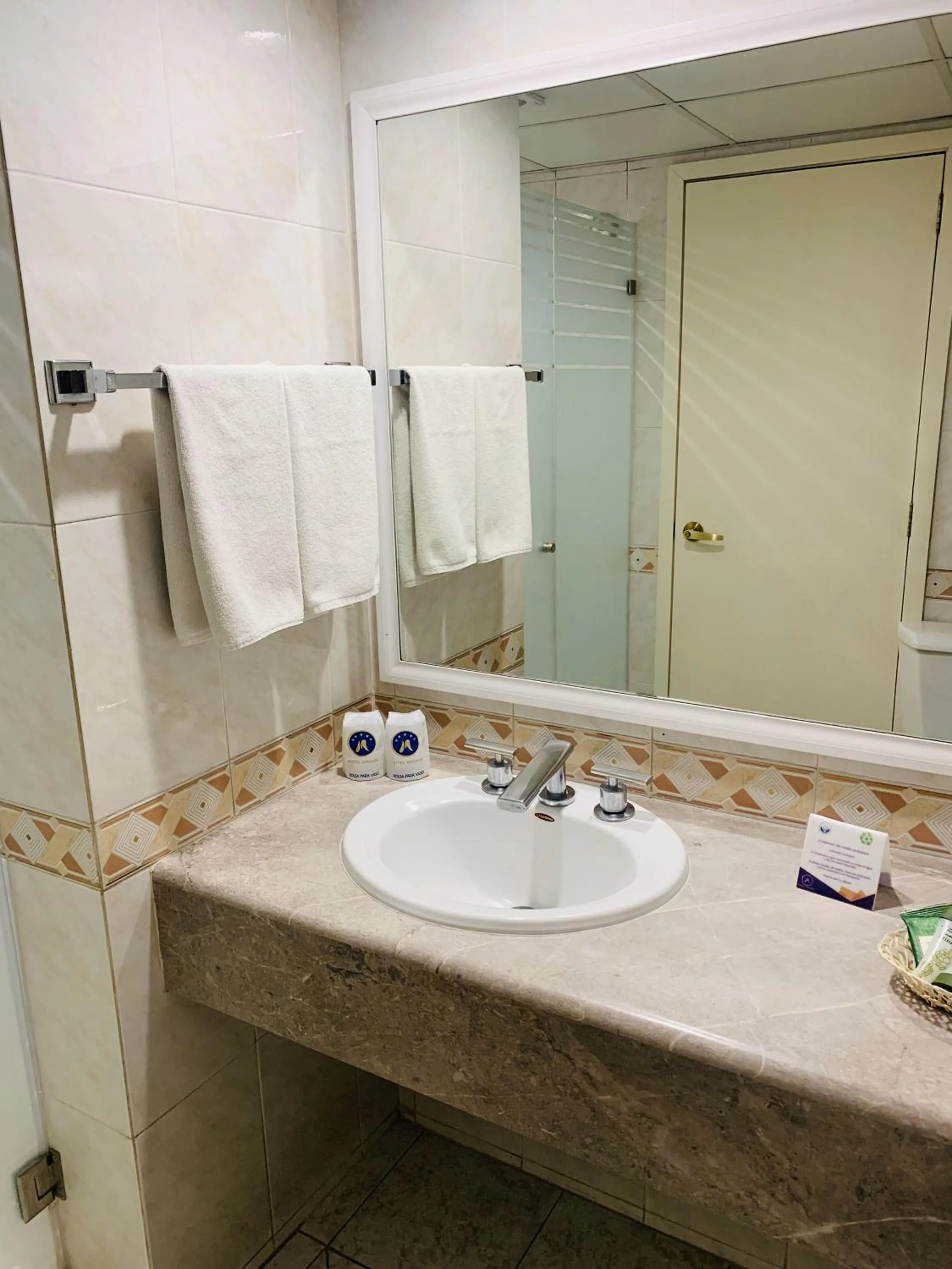 Toilet in Hotel Mirage - Centro Histórico de Querétaro