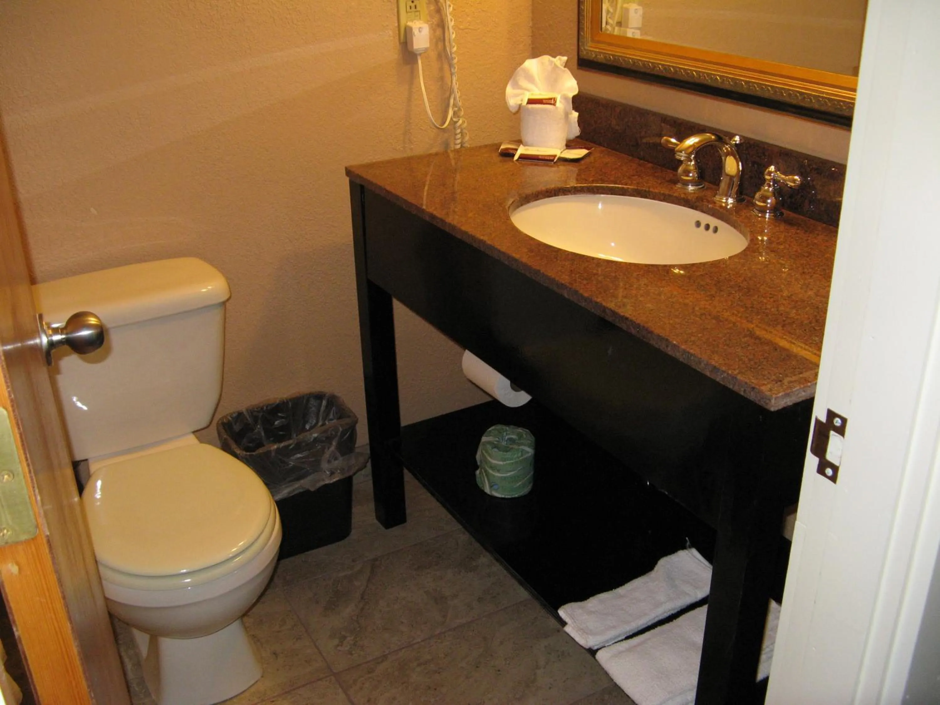 Toilet in Inn at Portland