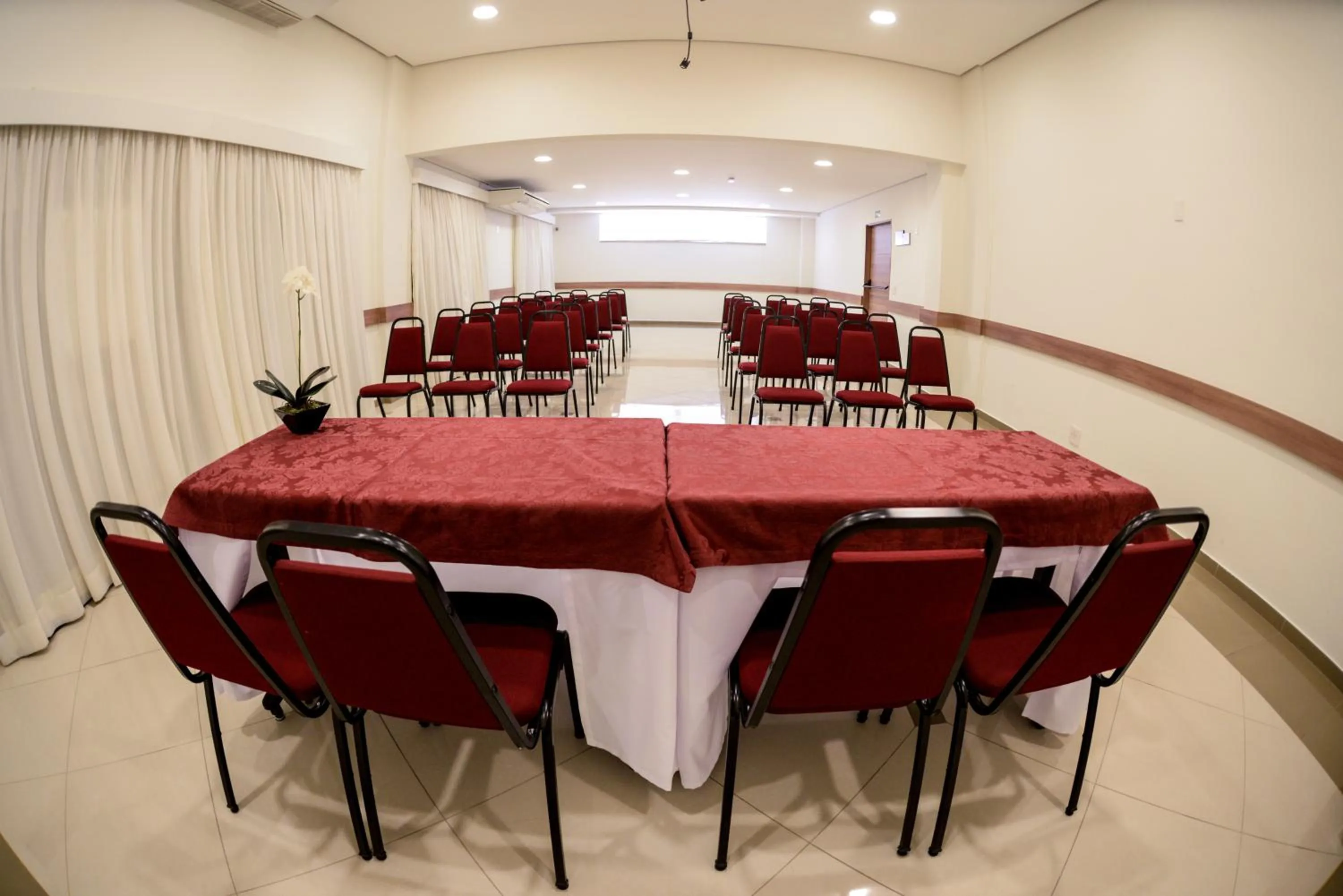 Business facilities in Faria Lima Flat Service