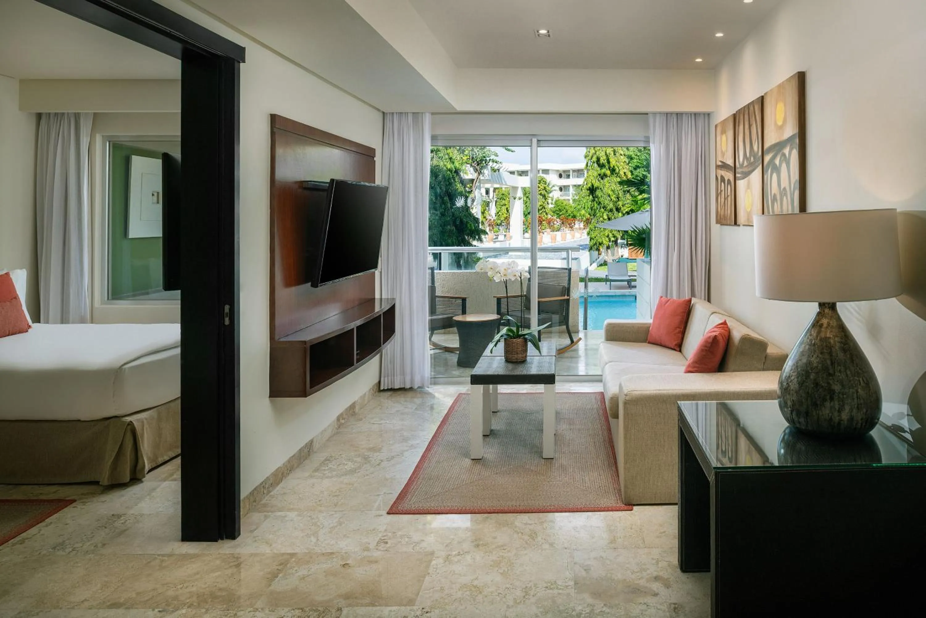 Property building, Bed in Paradisus Playa del Carmen - Riviera Maya