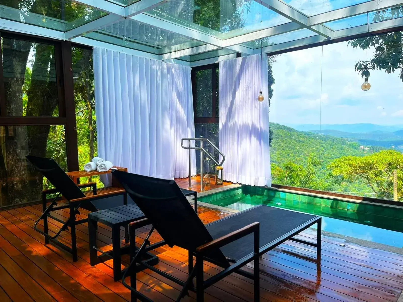 Suite with Private Pool in Kuriuwa Hotel Suite with Private Pool in Kuriuwa Hotel