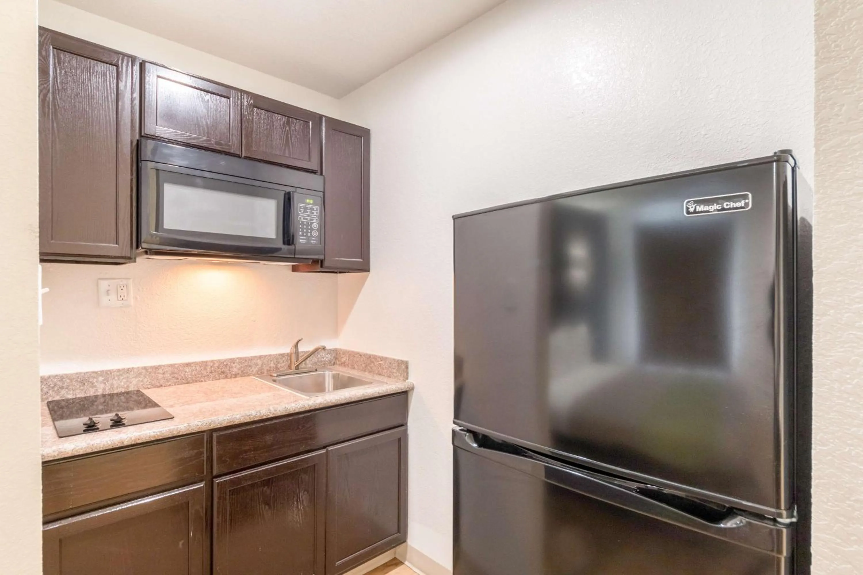 Kitchen or kitchenette in Studio 6-San Antonio, TX - Fort Sam Houston Area