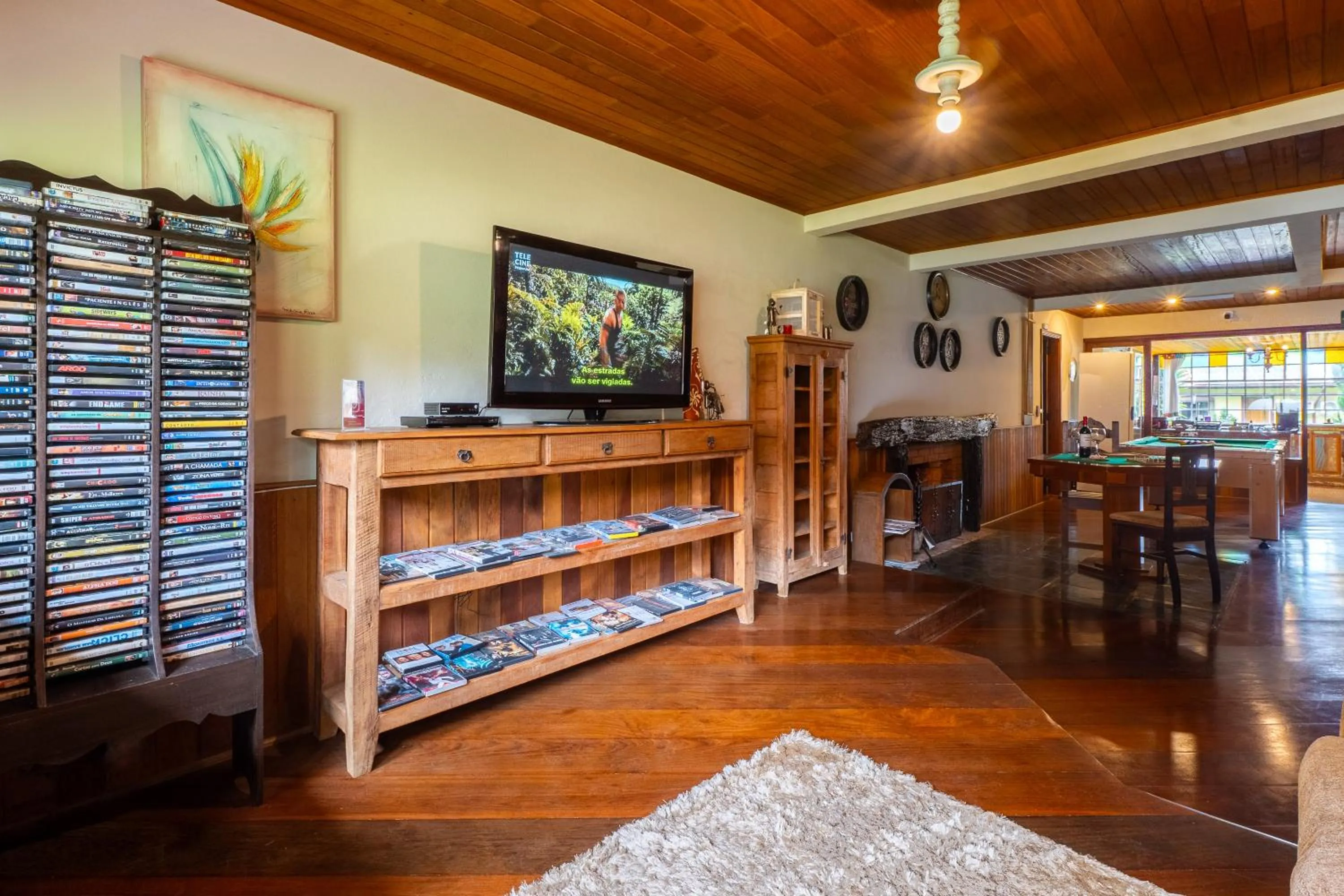 Communal lounge/ TV room in Pousada Serra Villena