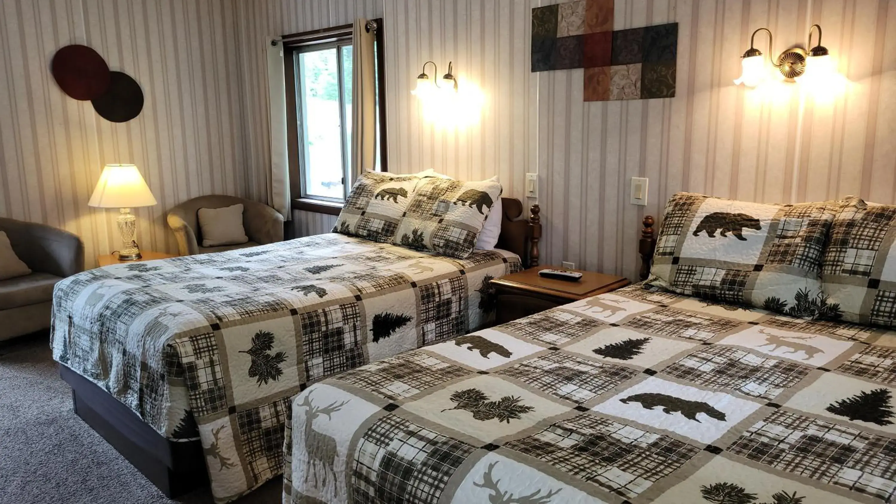 Motel Room with Two Double Beds - Ground Floor in Weirs Beach Motel & Cottages Motel Room with Two Double Beds - Ground Floor in Weirs Beach Motel & Cottages