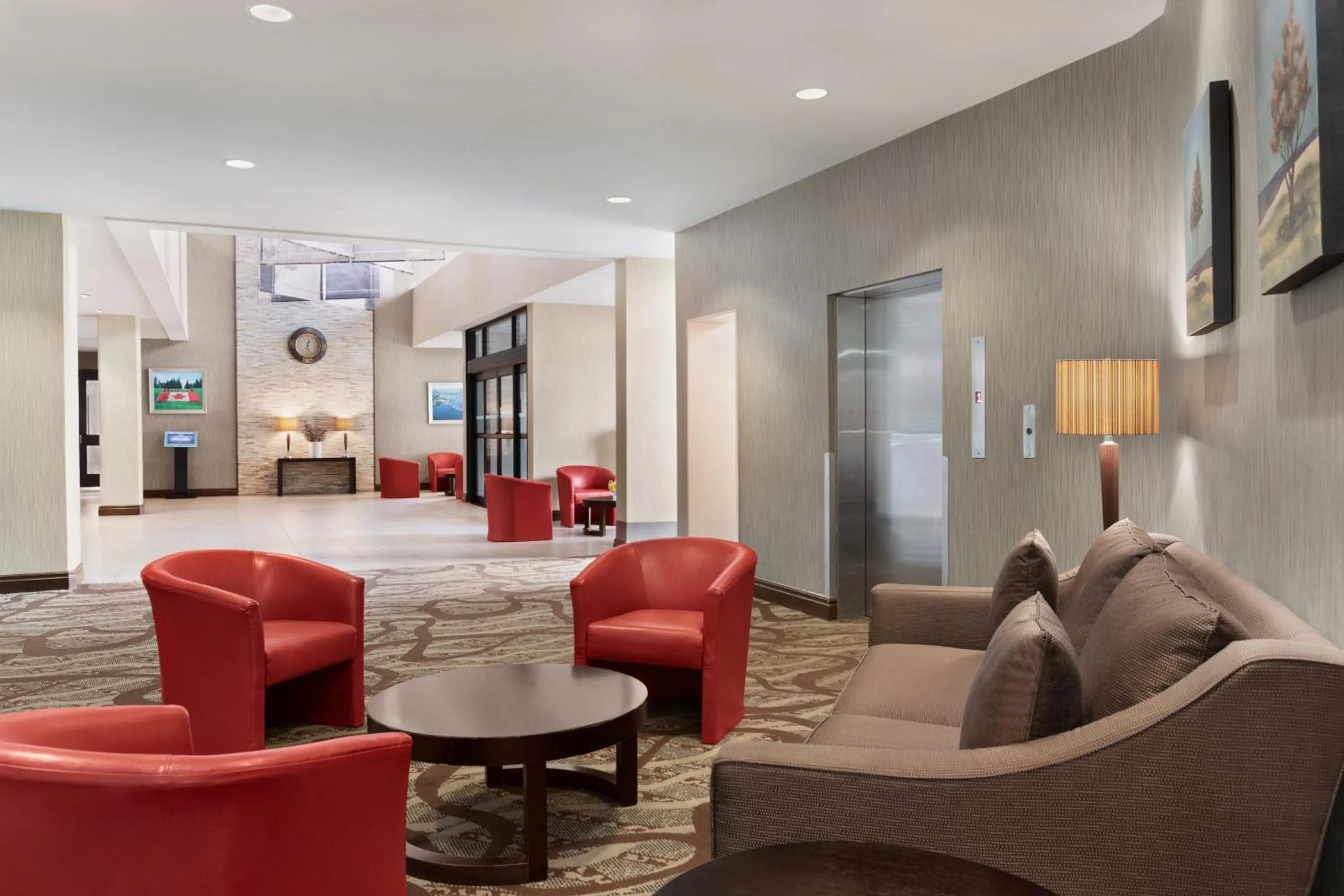 Lobby or reception in Ramada by Wyndham Belleville Harbourview Conference Center
