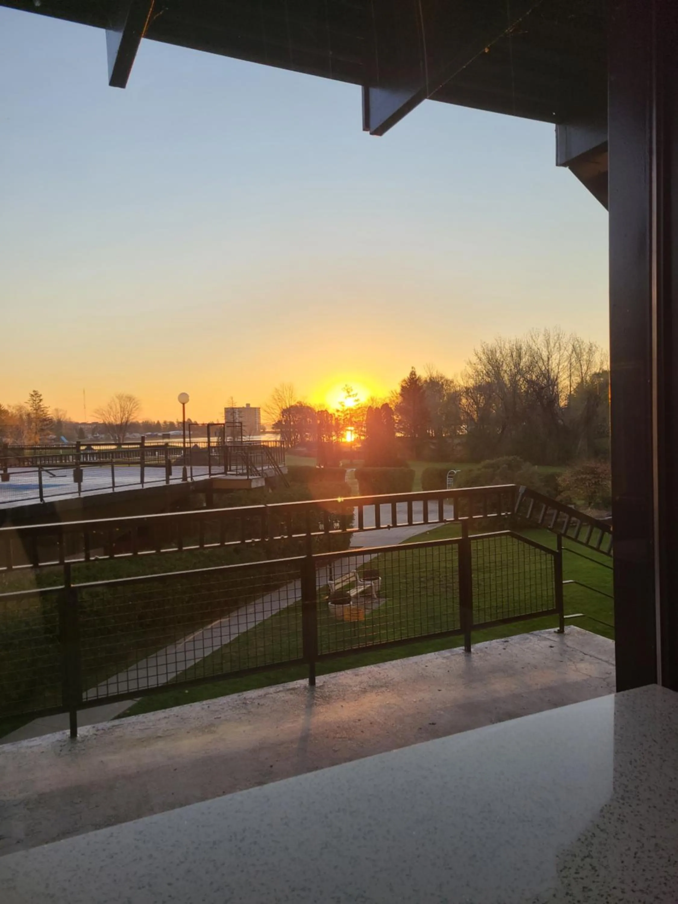 Balcony/Terrace in Ramada by Wyndham Belleville Harbourview Conference Center