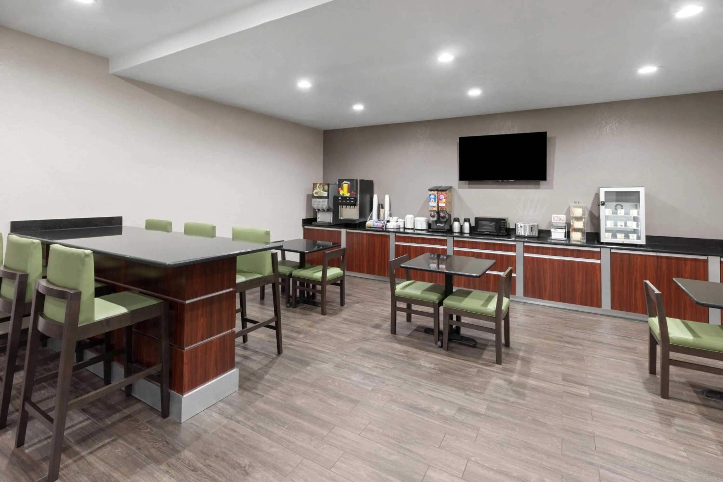 Breakfast in Super 8 by Wyndham San Antonio/Alamodome Area