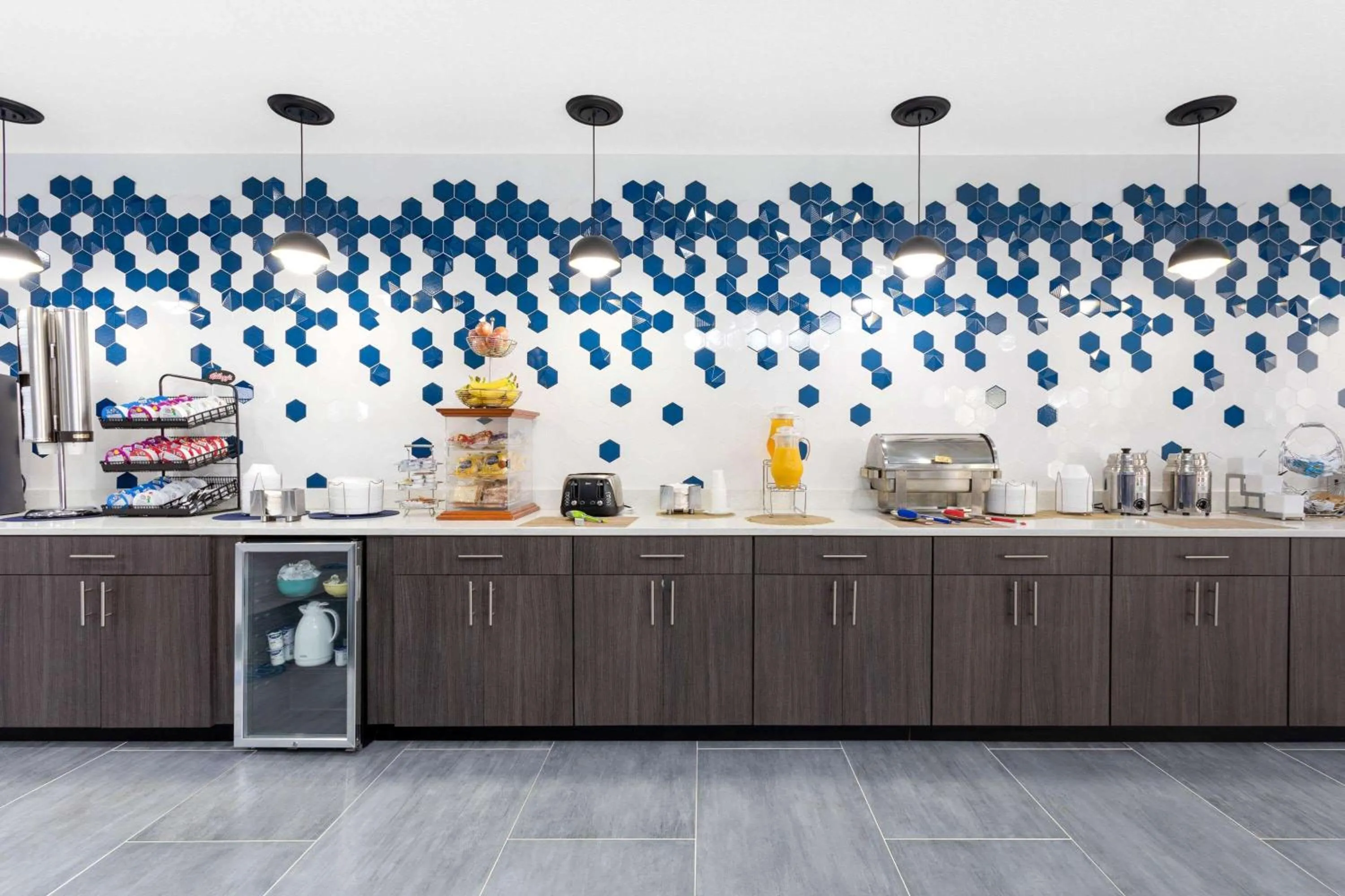 Restaurant/places to eat in La Quinta by Wyndham Tampa Central