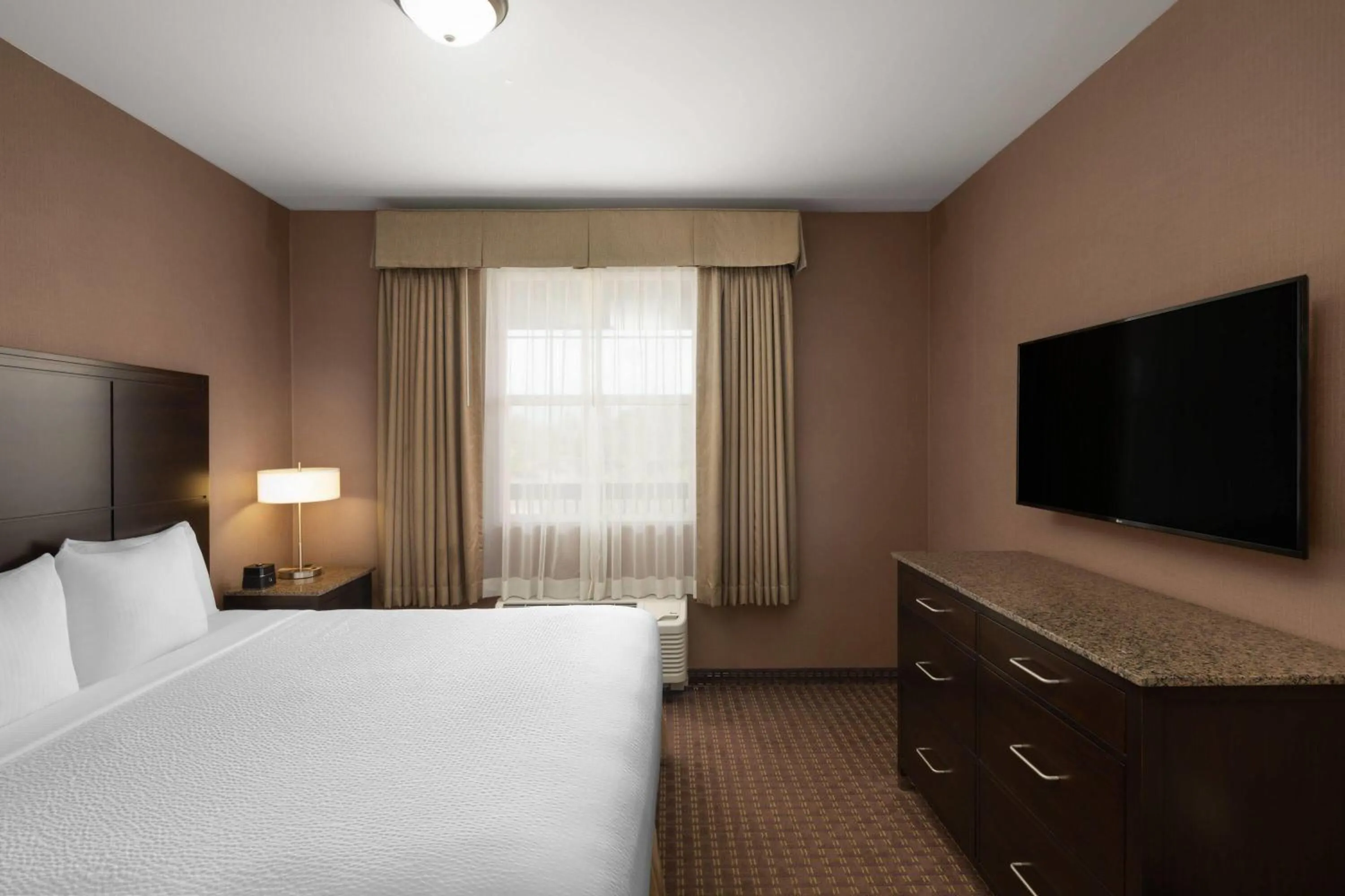 Photo of the whole room, Bed in La Quinta by Wyndham Paso Robles