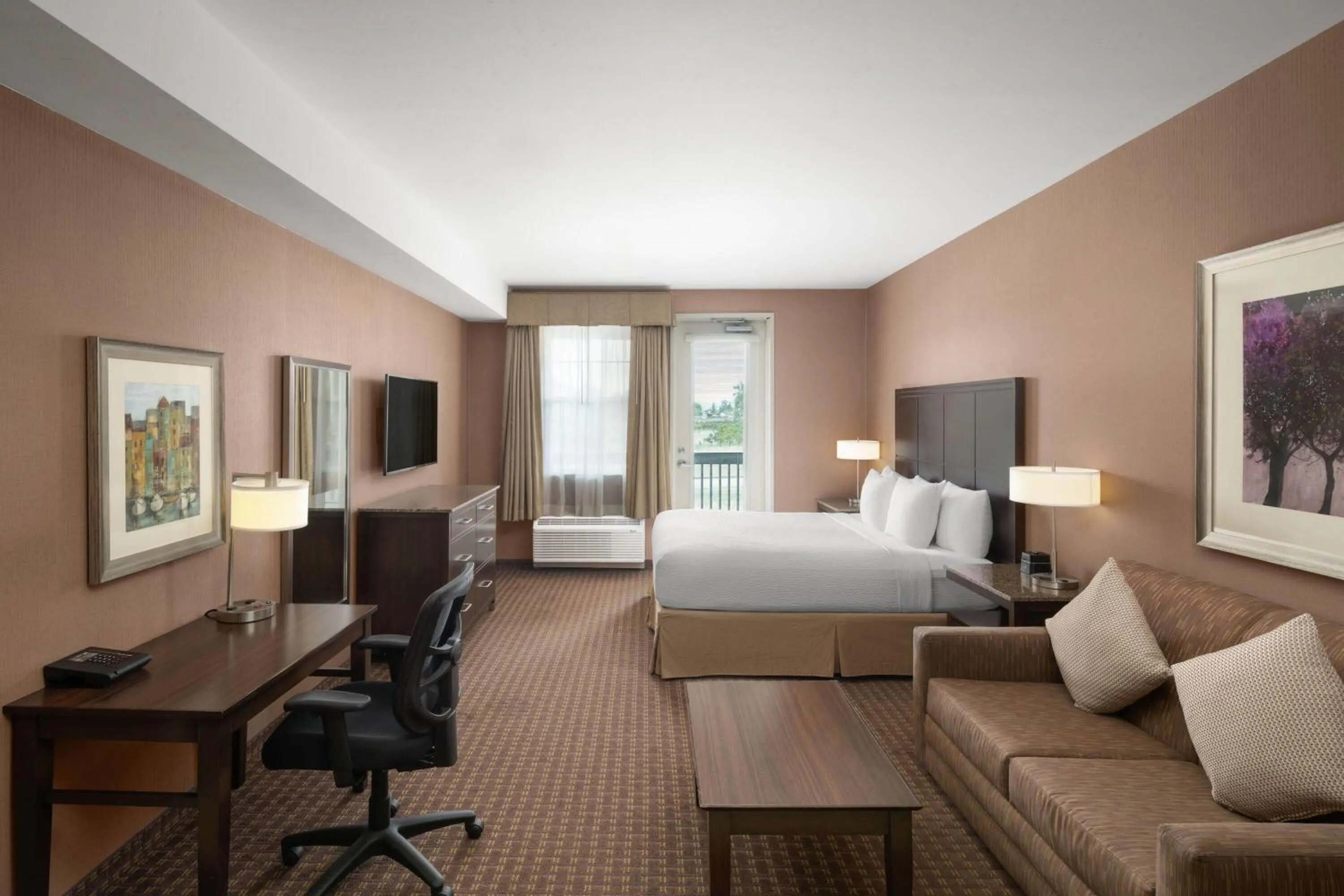 Photo of the whole room, Bed in La Quinta by Wyndham Paso Robles