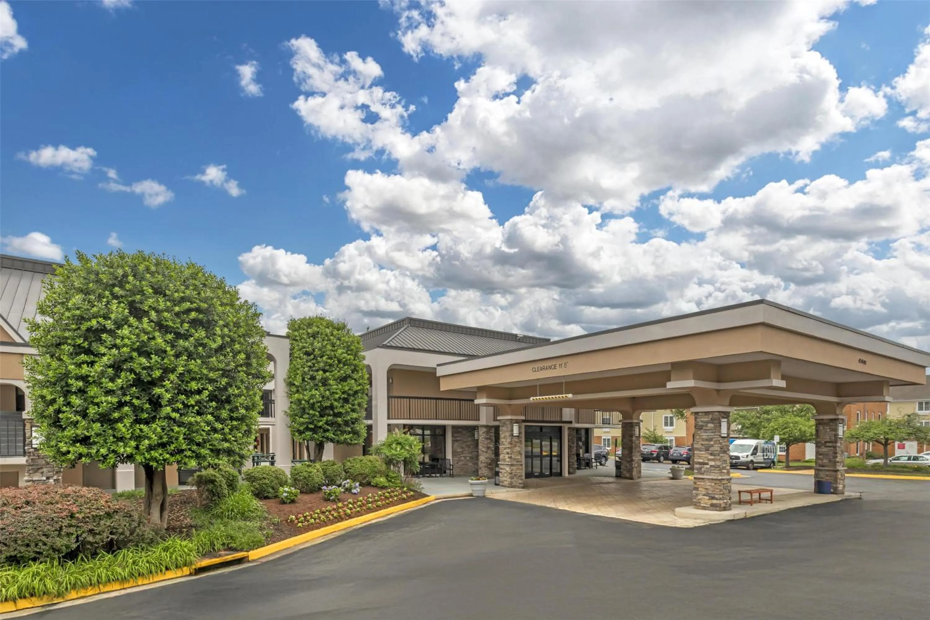 Property building in Best Western Dulles Airport Inn