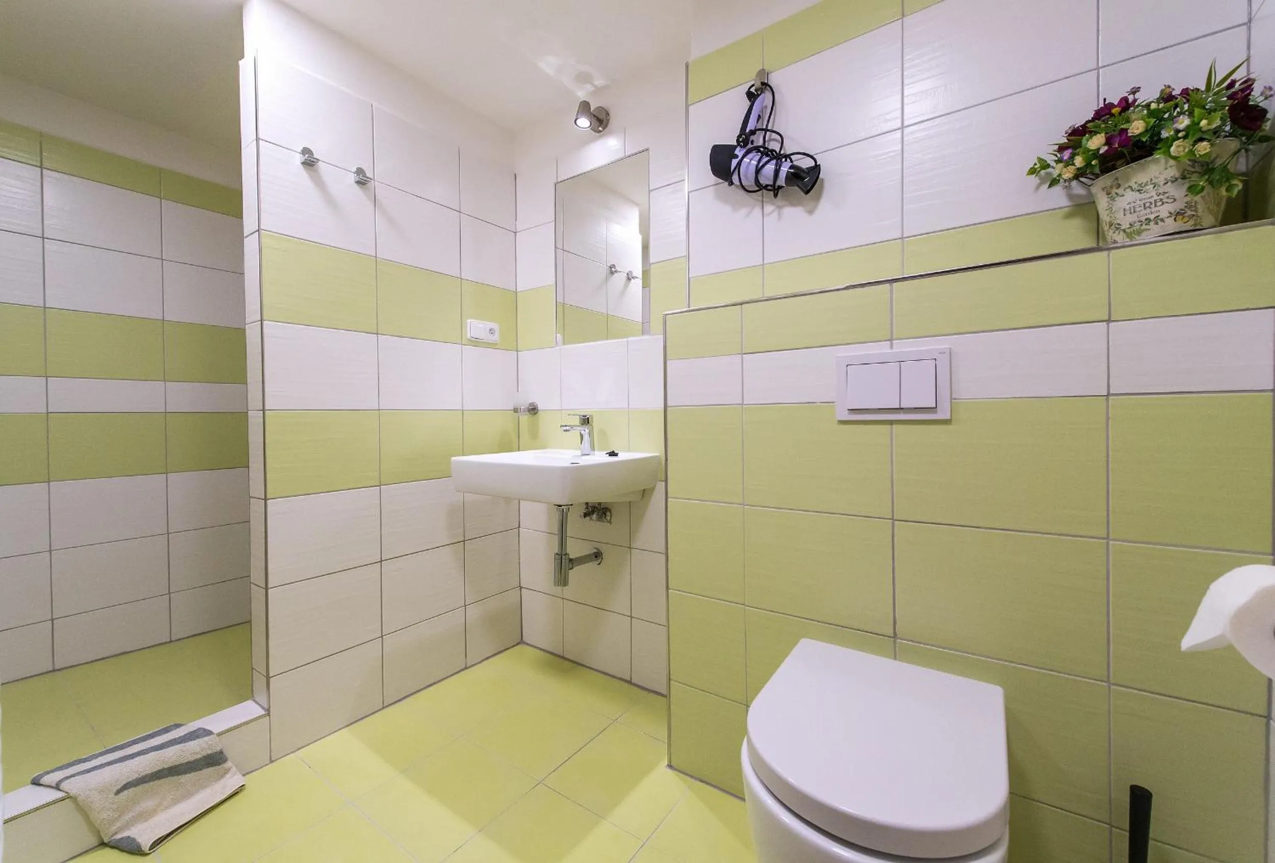 Shower in Penzion TOP