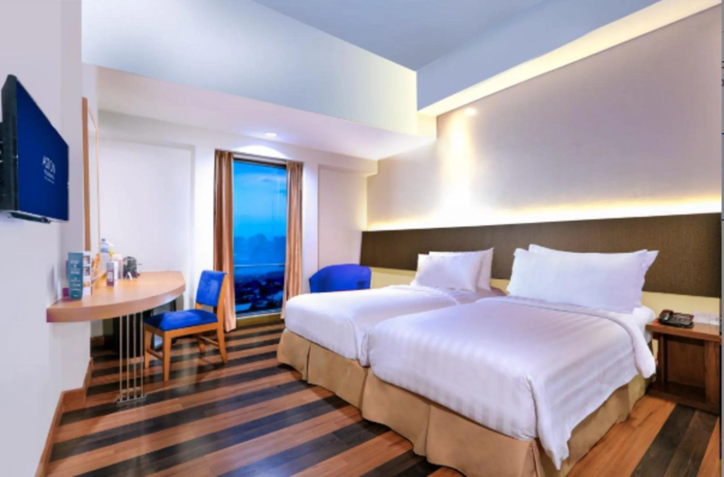 Bathroom, Bed in Aston Palembang Hotel & Conference Centre