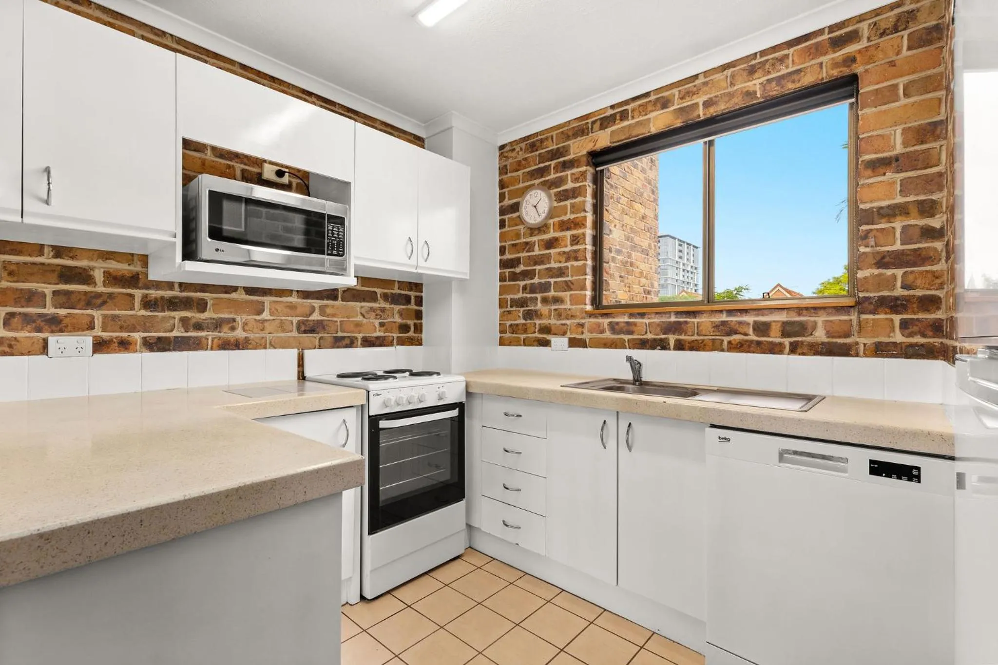 Kitchen or kitchenette in Toowong Villas
