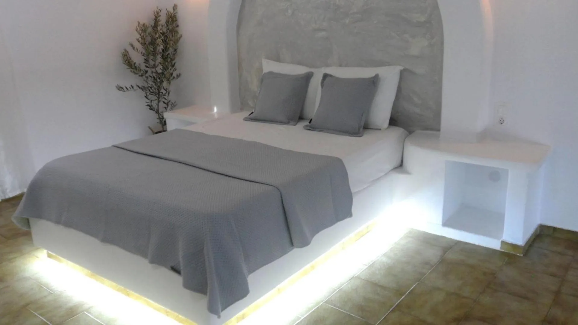 Bed in Papafotis Apartments & Suites
