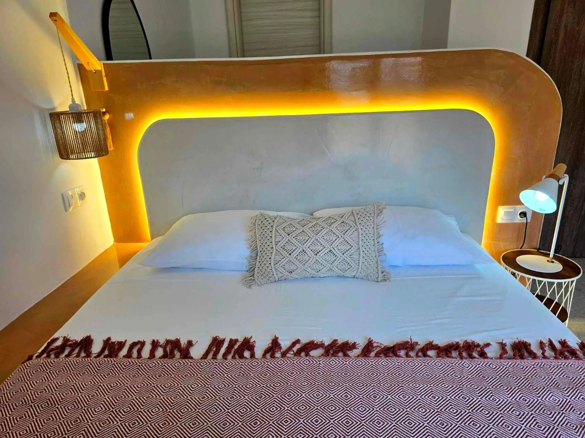 Bed in Papafotis Apartments & Suites