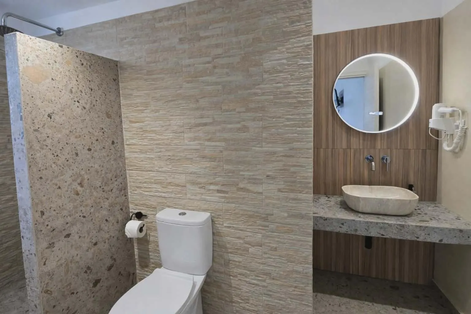 Shower in Papafotis Apartments & Suites