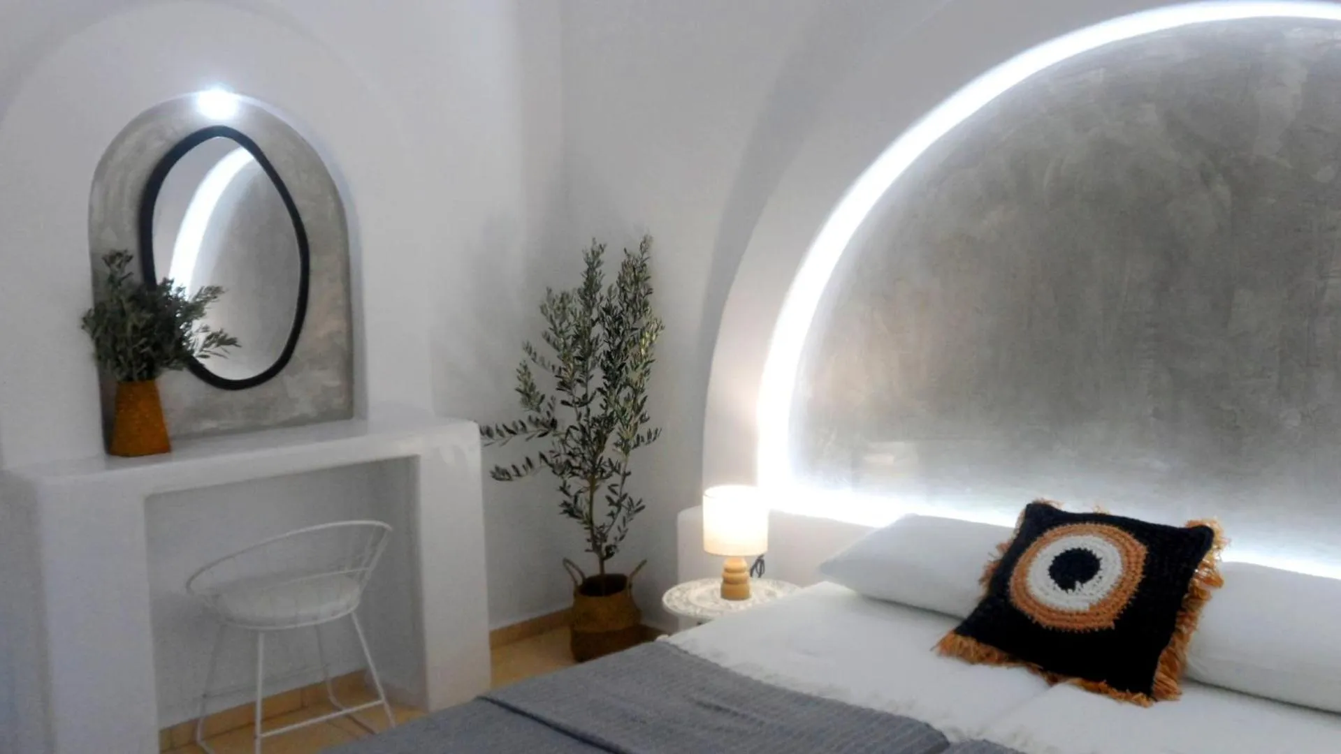 Bed in Papafotis Apartments & Suites