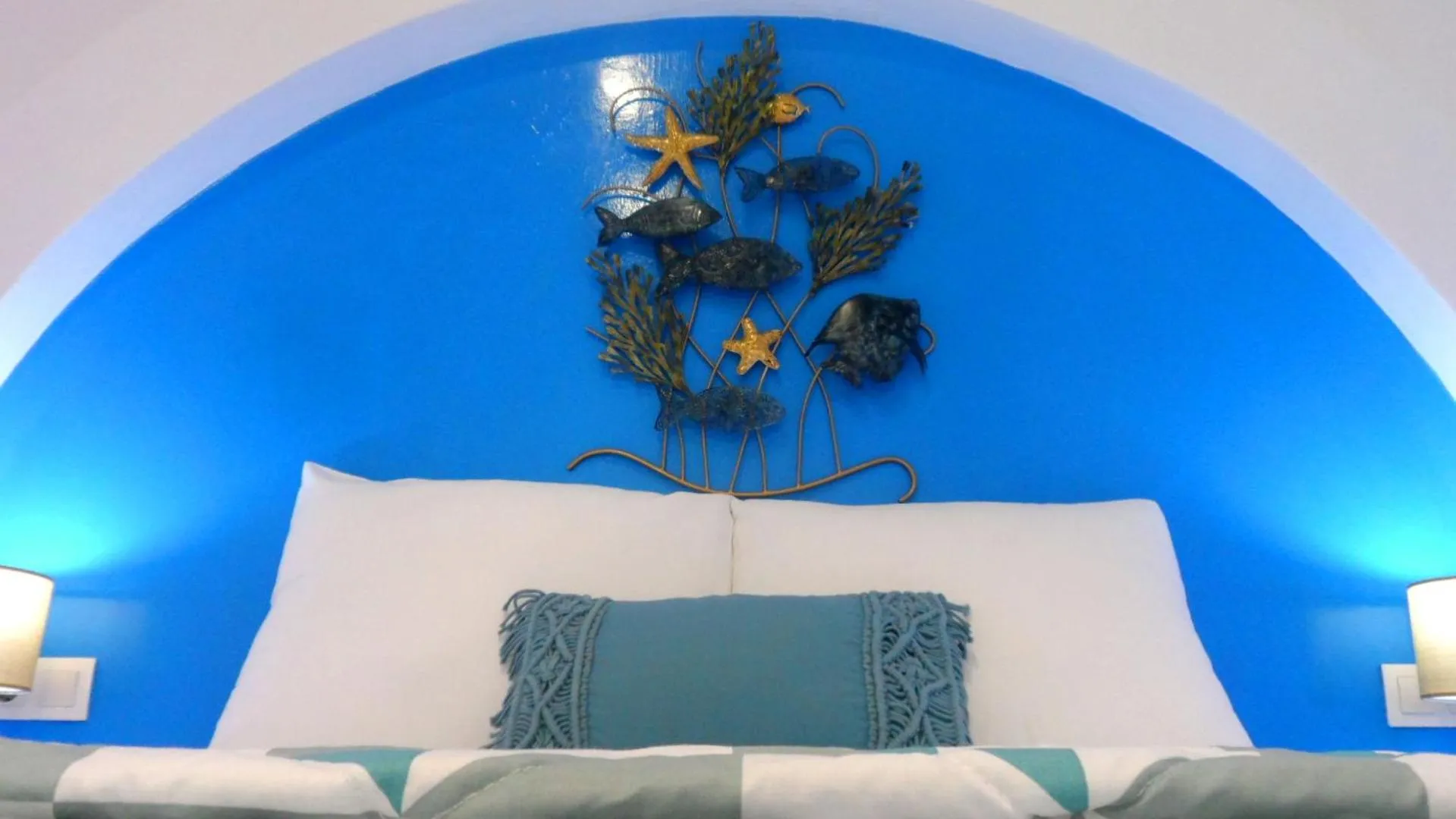 Decorative detail, Bed in Papafotis Apartments & Suites