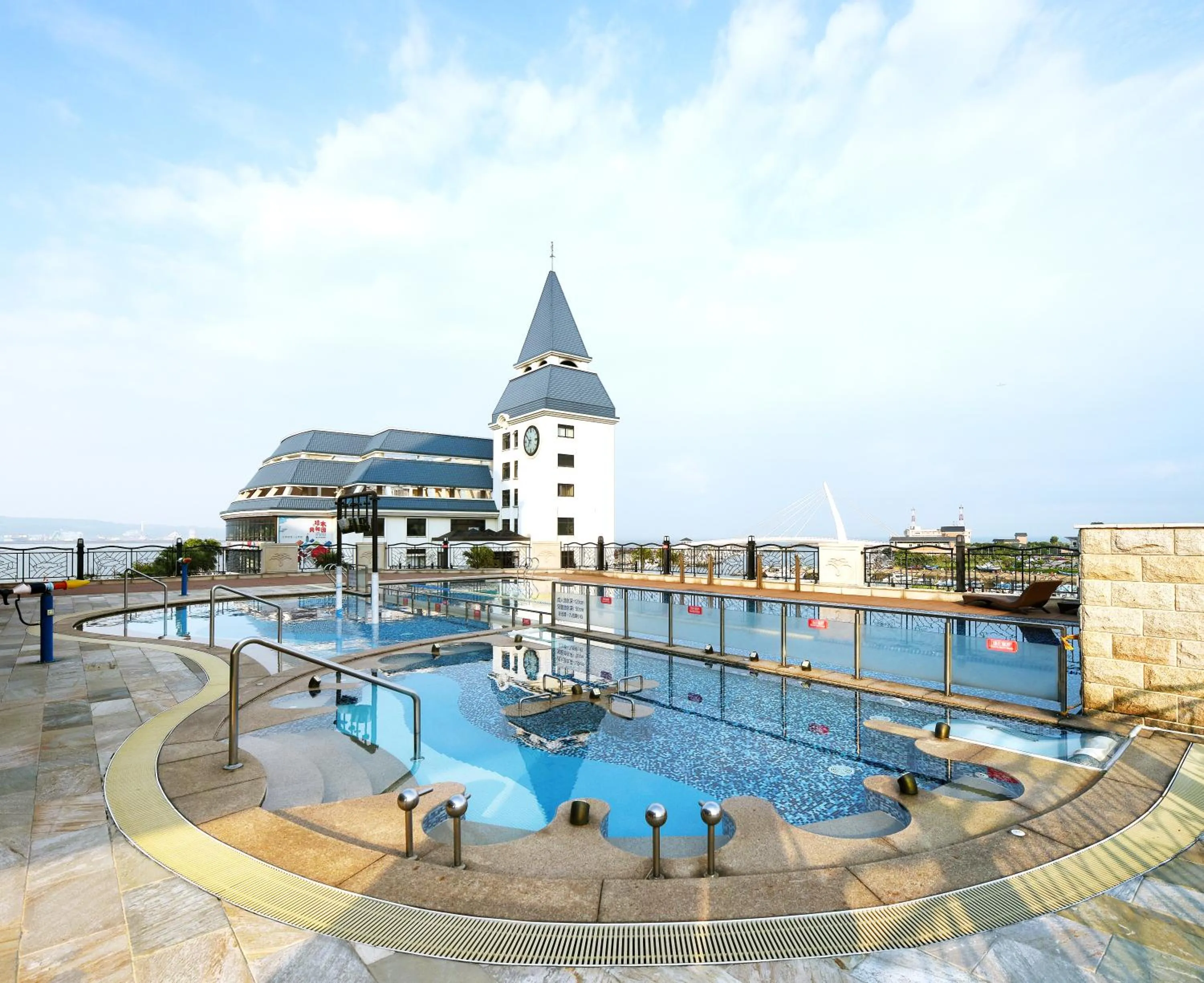Fullon Hotel Tamsui Fishermen's Wharf