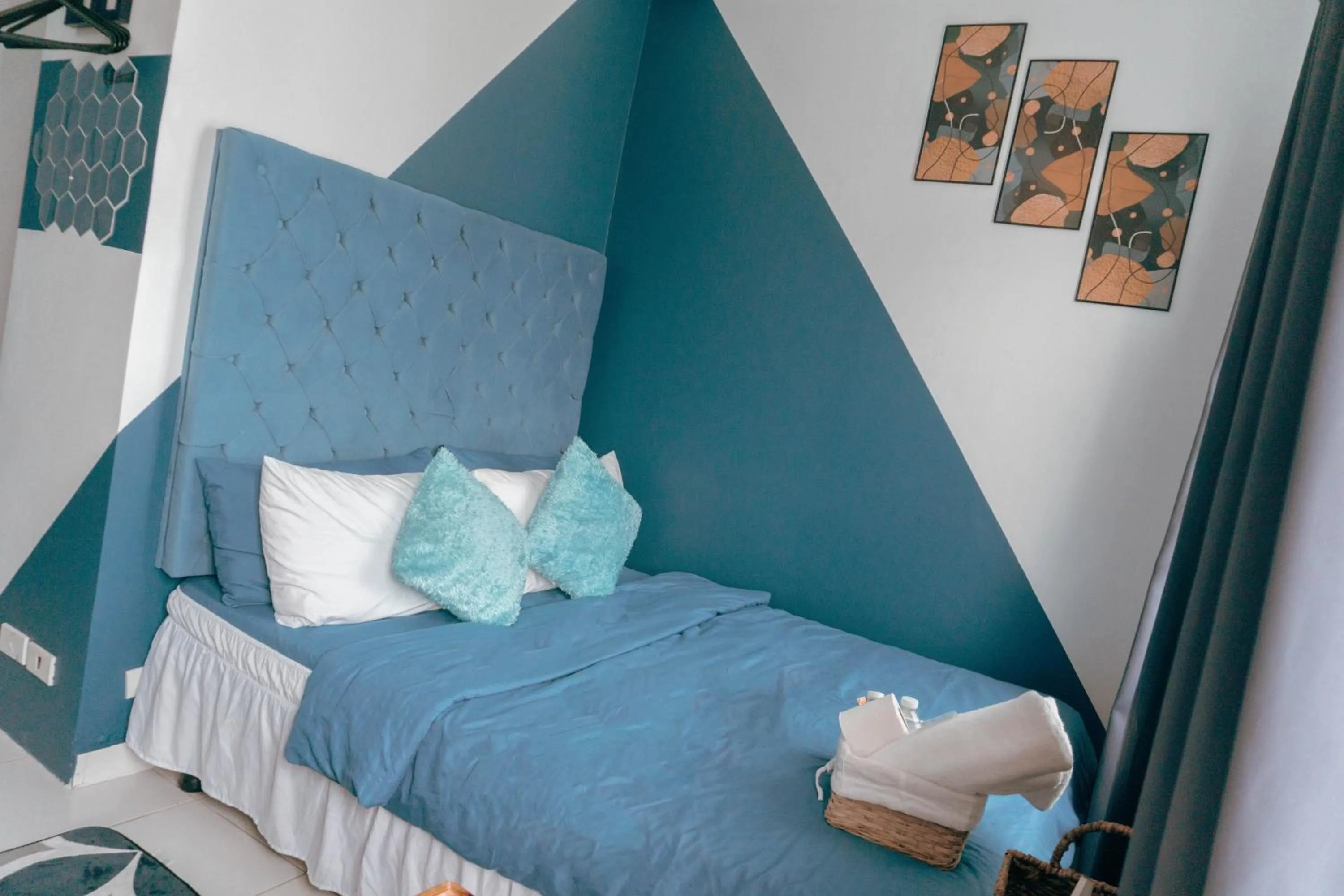 Bed in Retreat Haven in La Bella Tagaytay