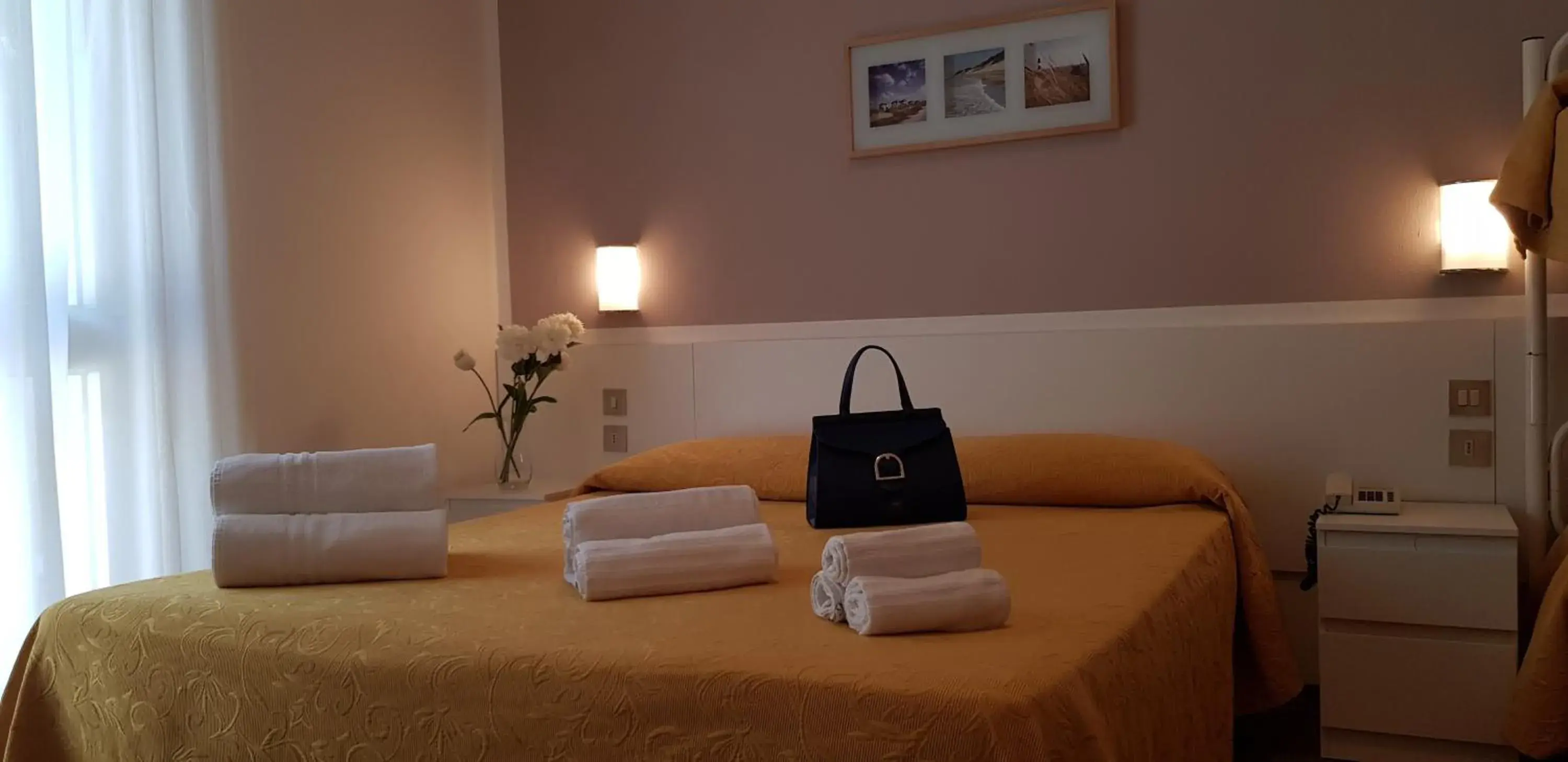 Double Room in Hotel Haiti Double Room in Hotel Haiti