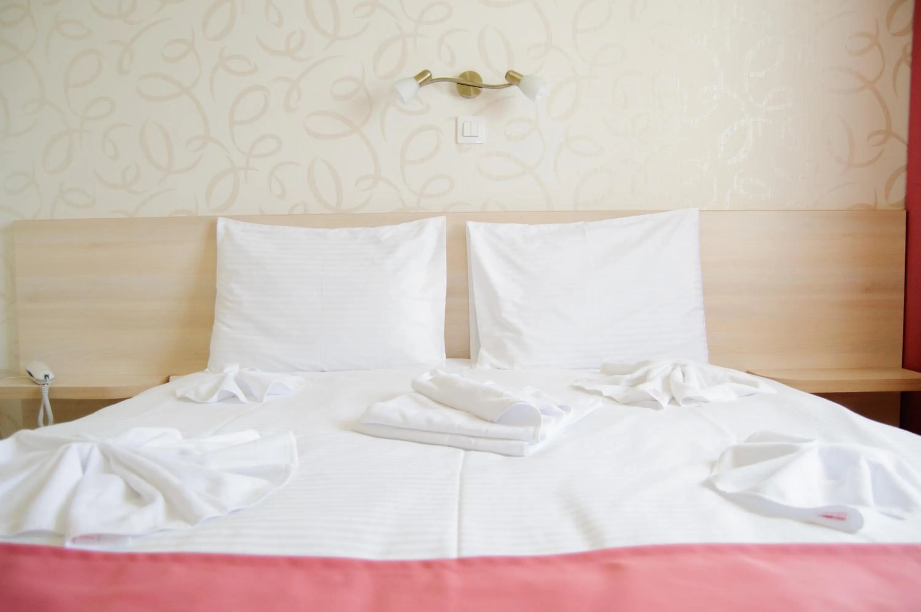 Bed in Hotel Doina