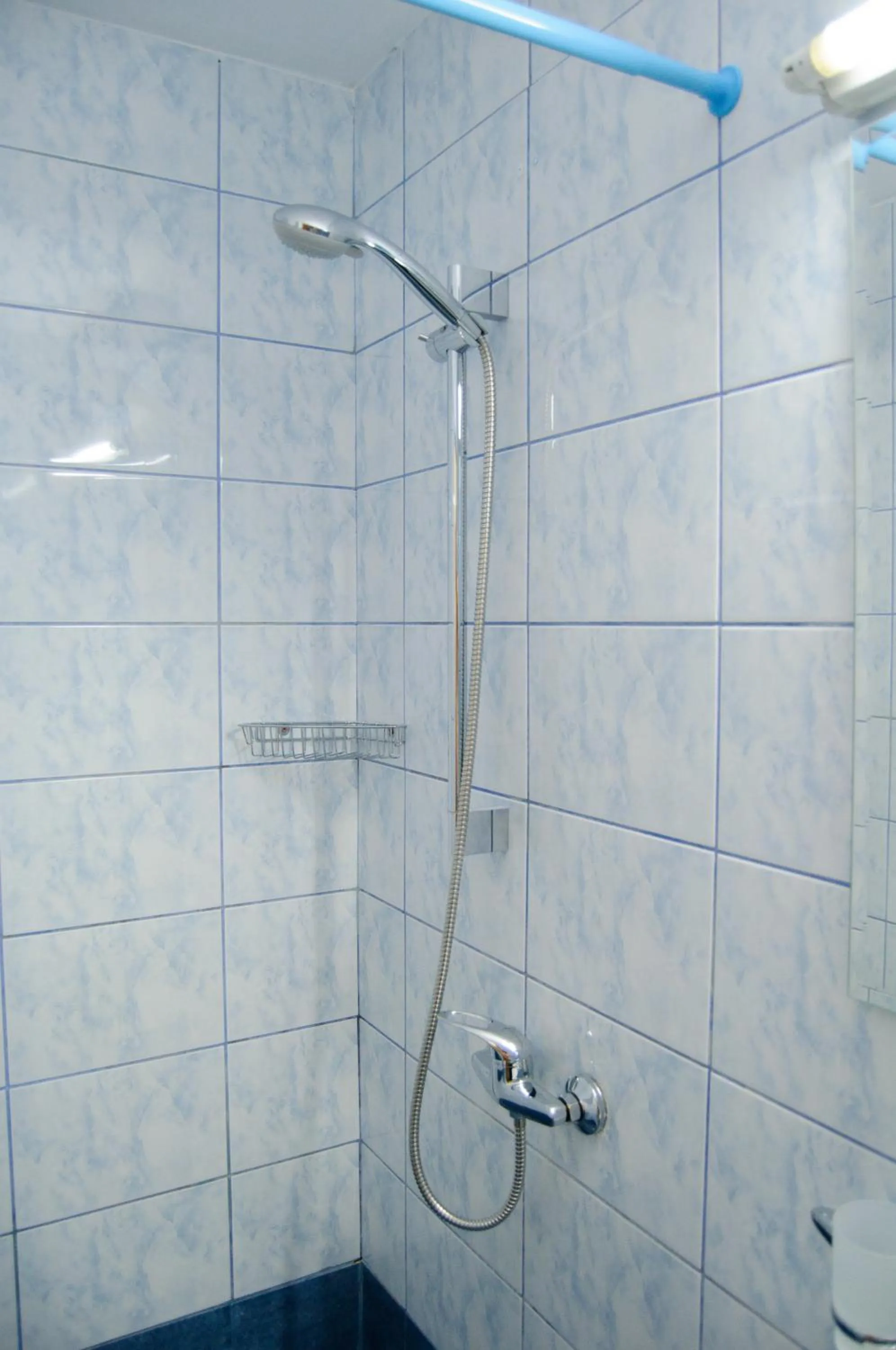 Shower in Hotel Doina