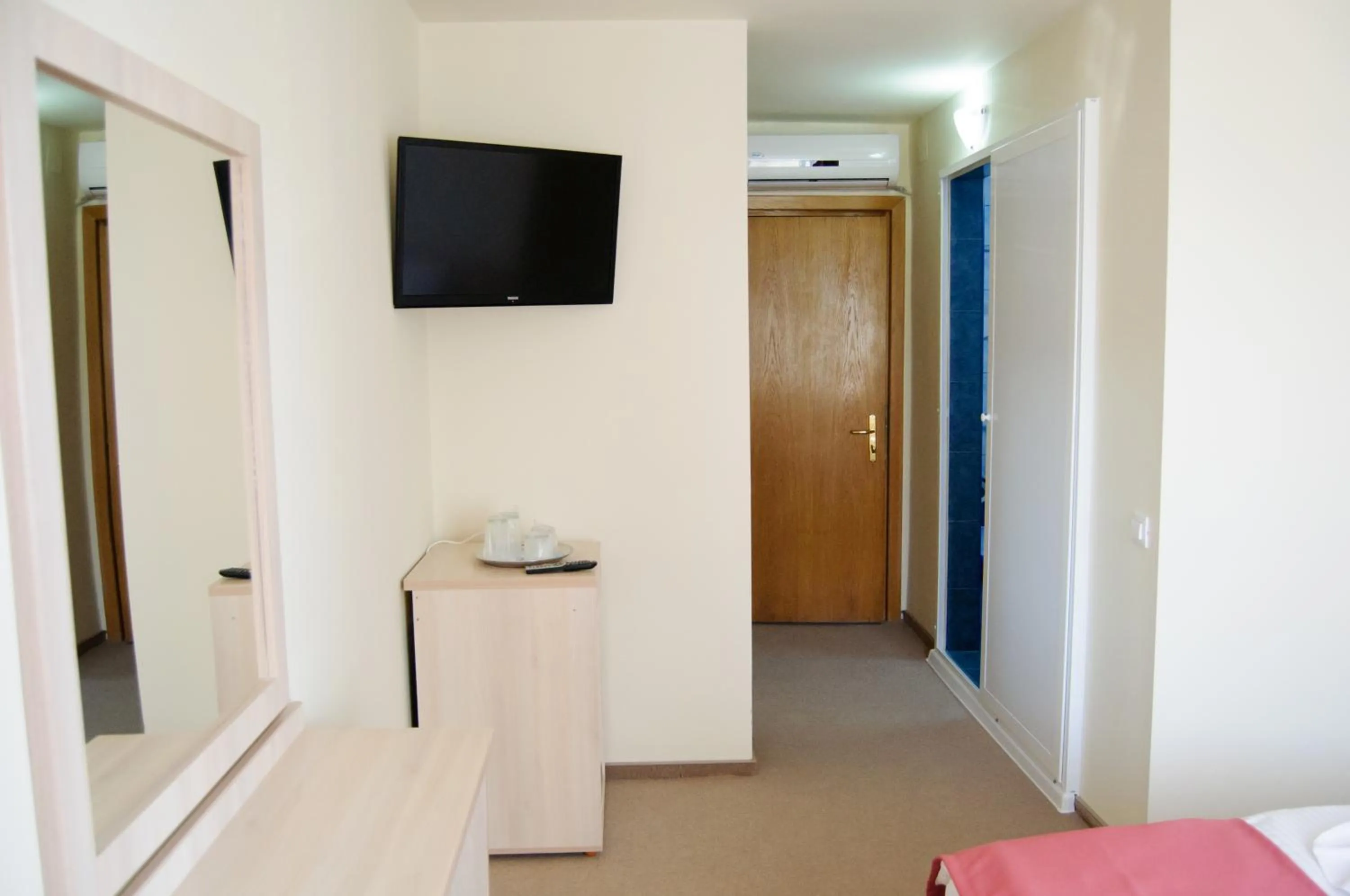 TV and multimedia, Bed in Hotel Doina