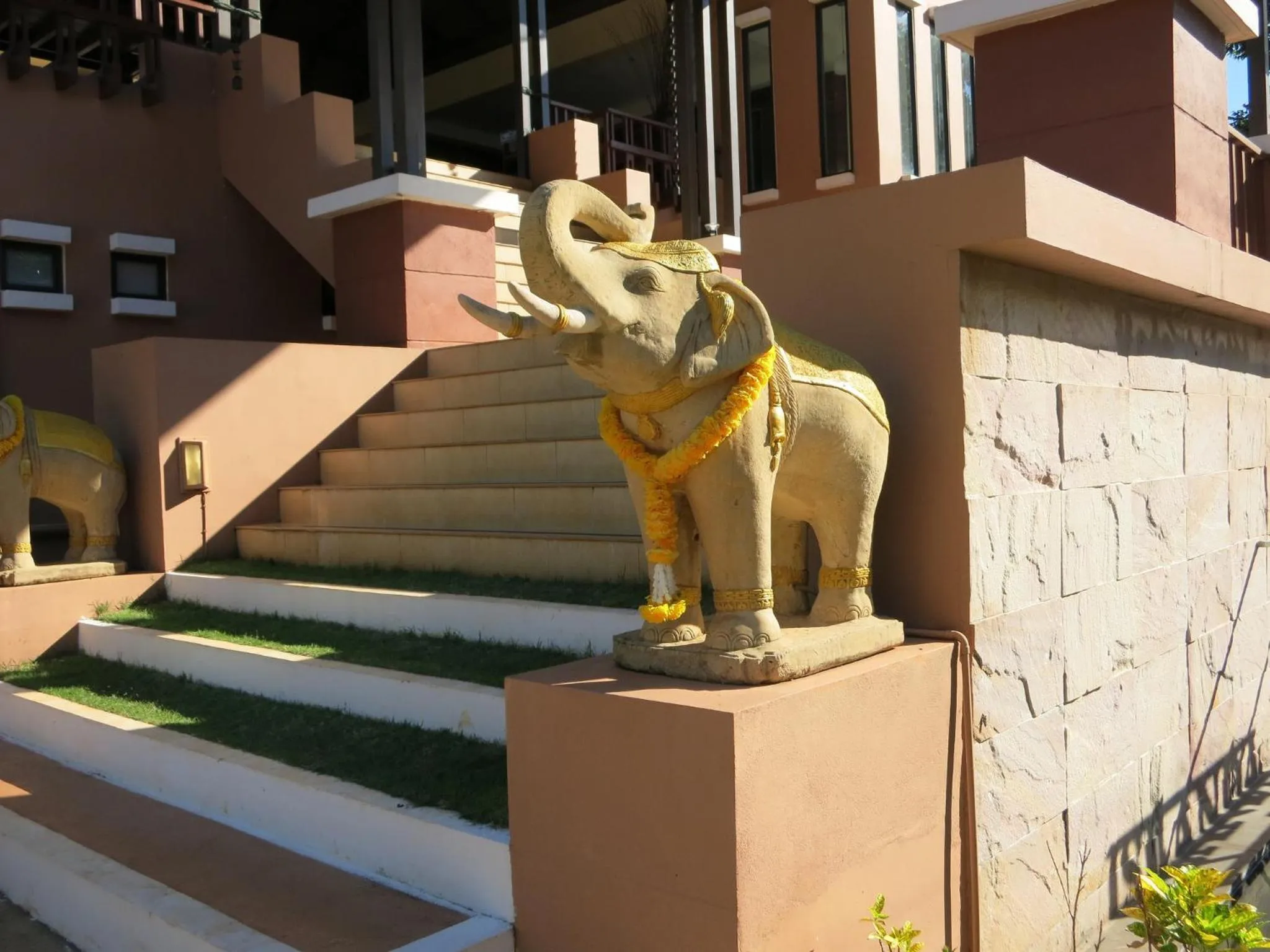 Facade/entrance in Islanda Resort Hotel