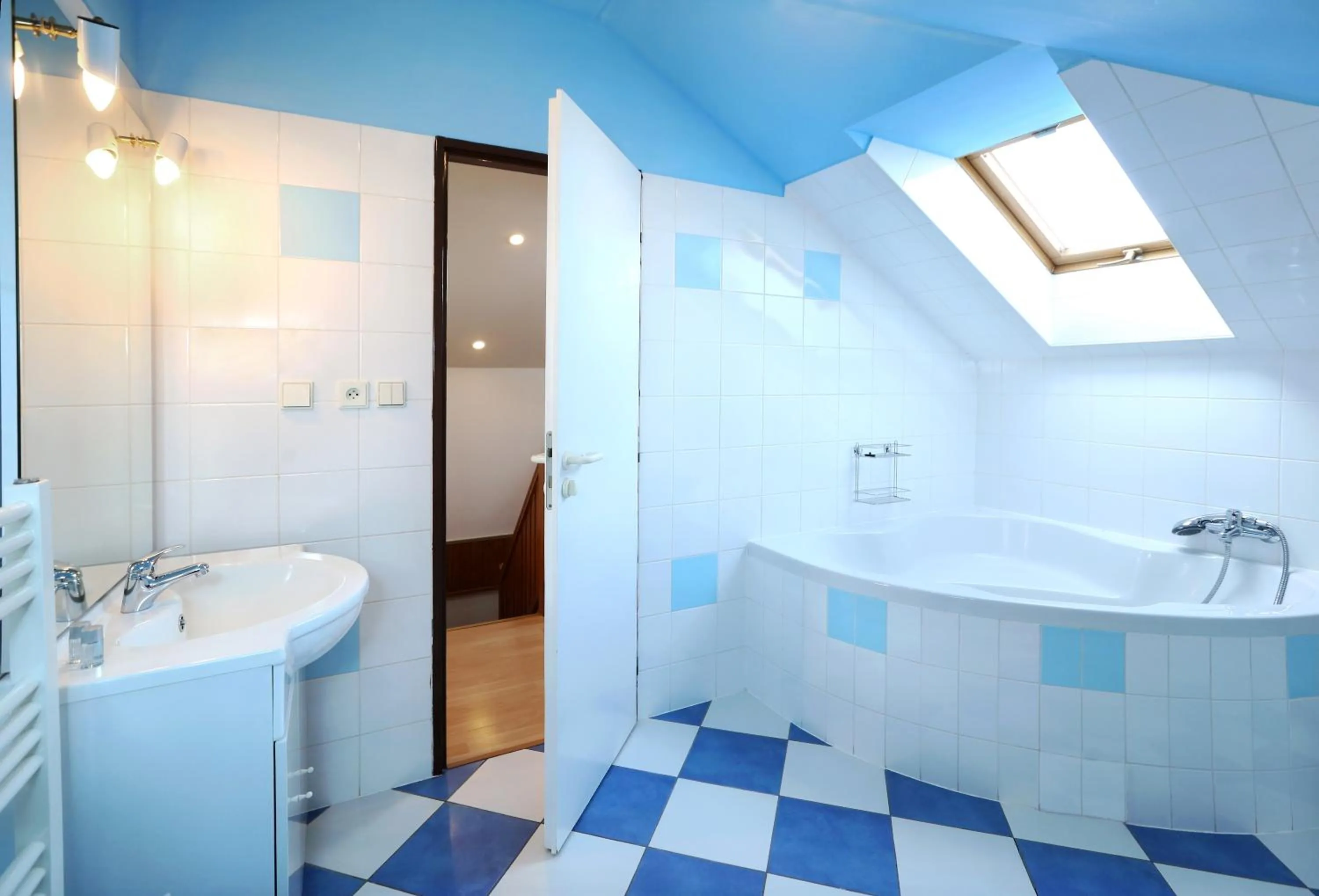 Bathroom in Hotel Zámeček Janovičky