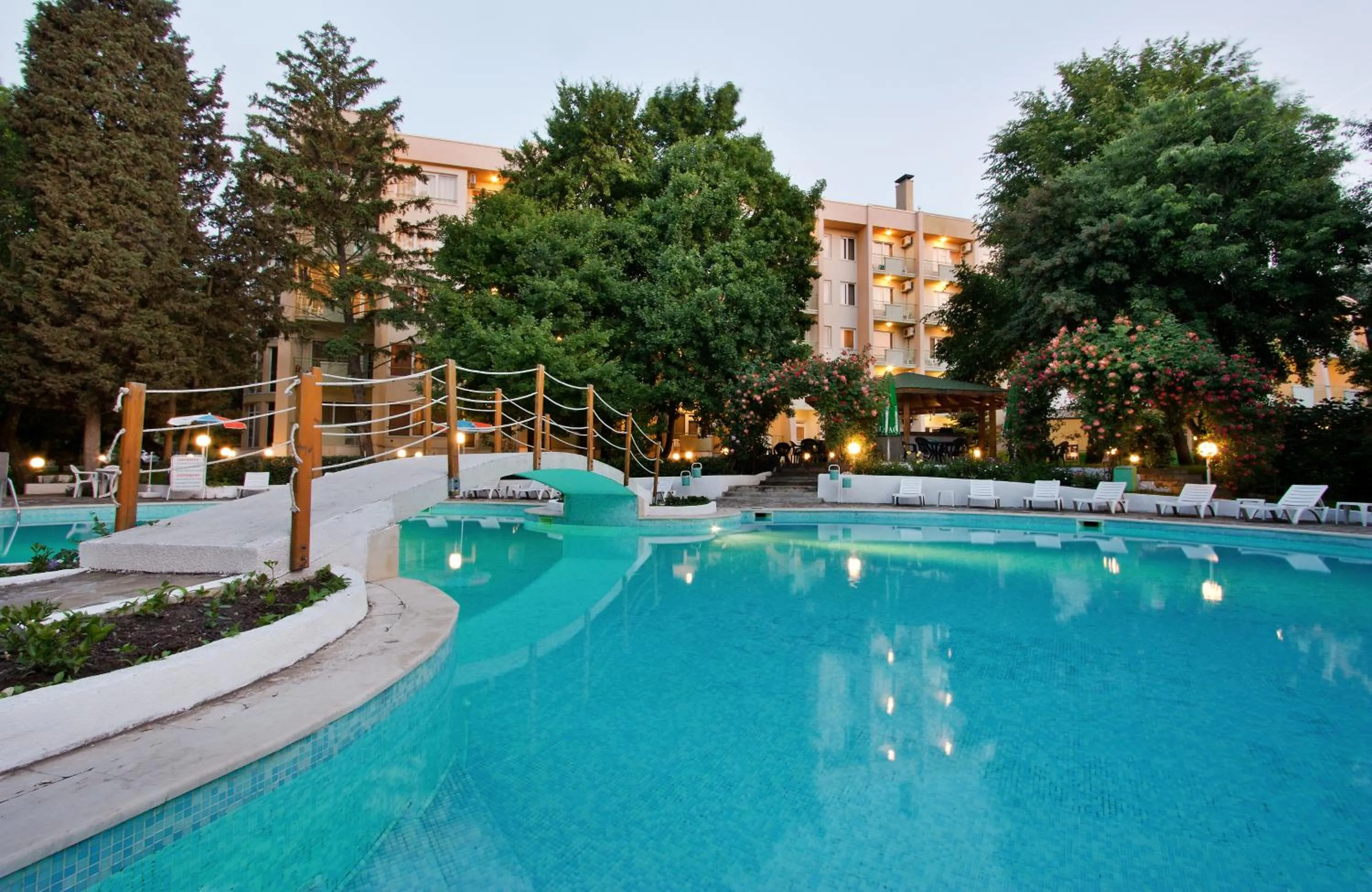Swimming pool in Ljuljak Hotel