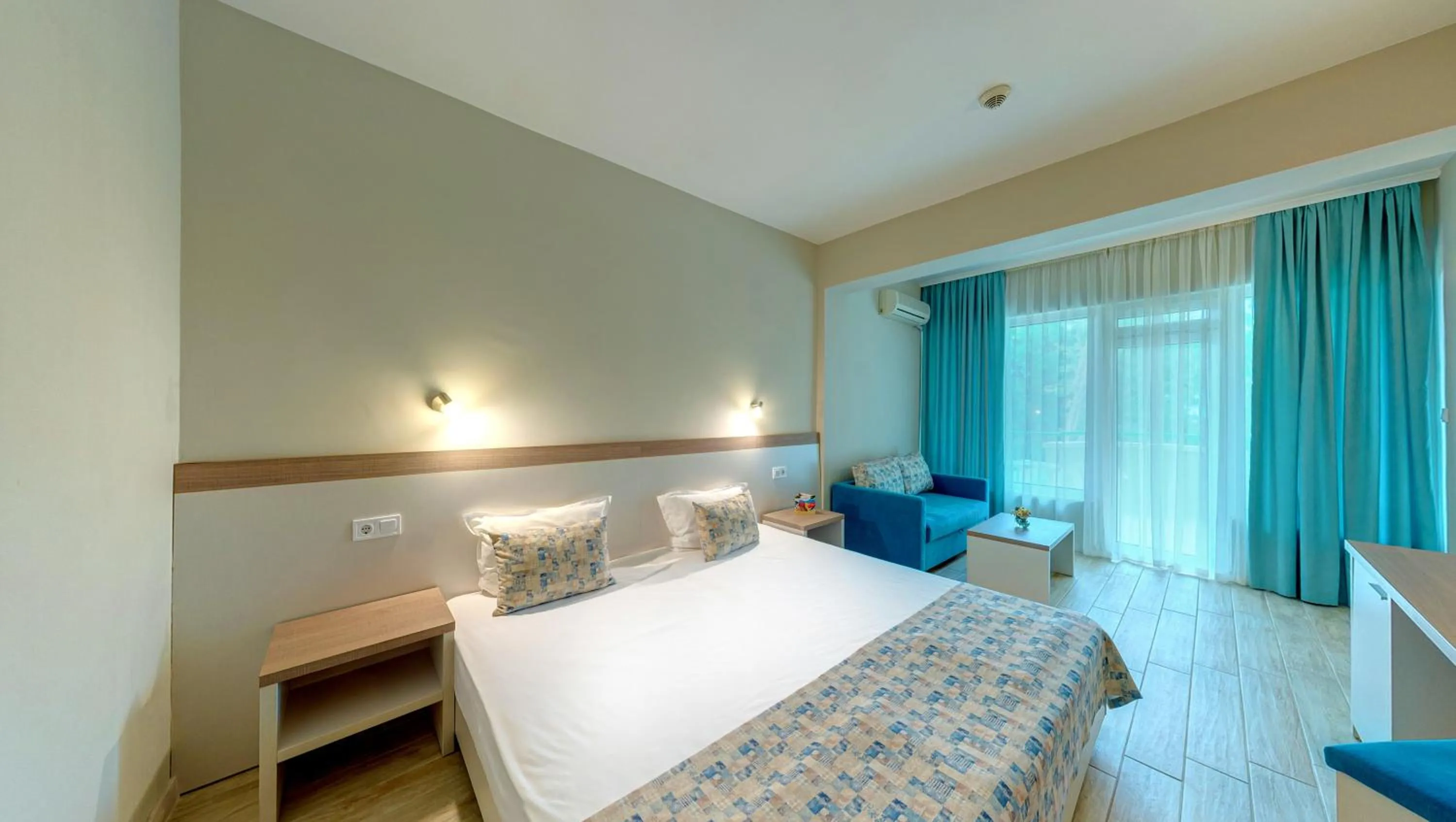 Photo of the whole room, Bed in Ljuljak Hotel