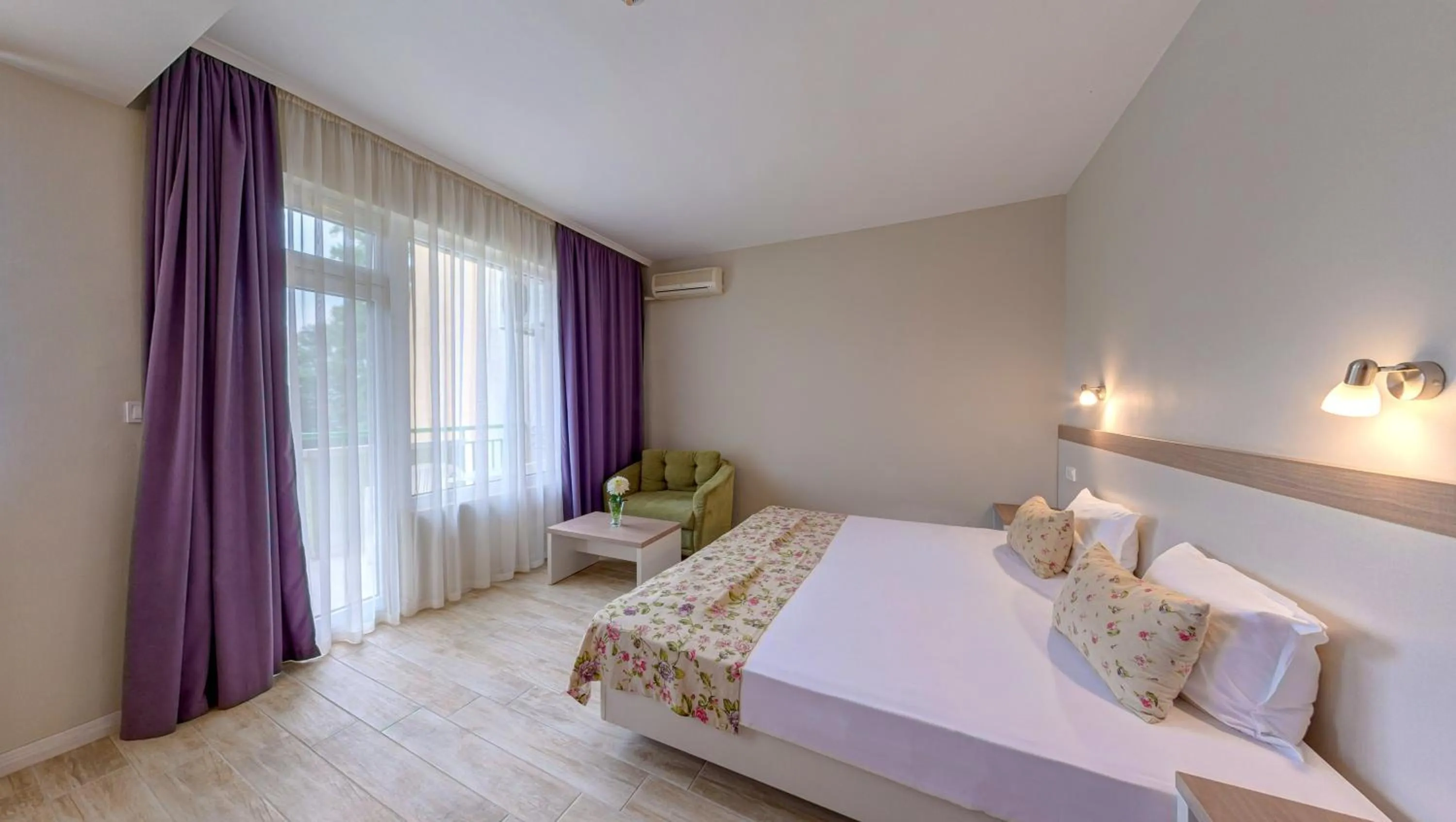 Photo of the whole room, Bed in Ljuljak Hotel