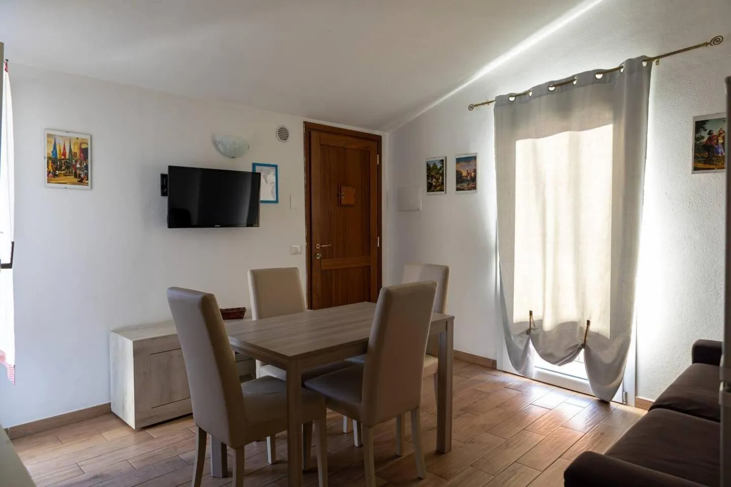 TV and multimedia in Olbia Domus Inn