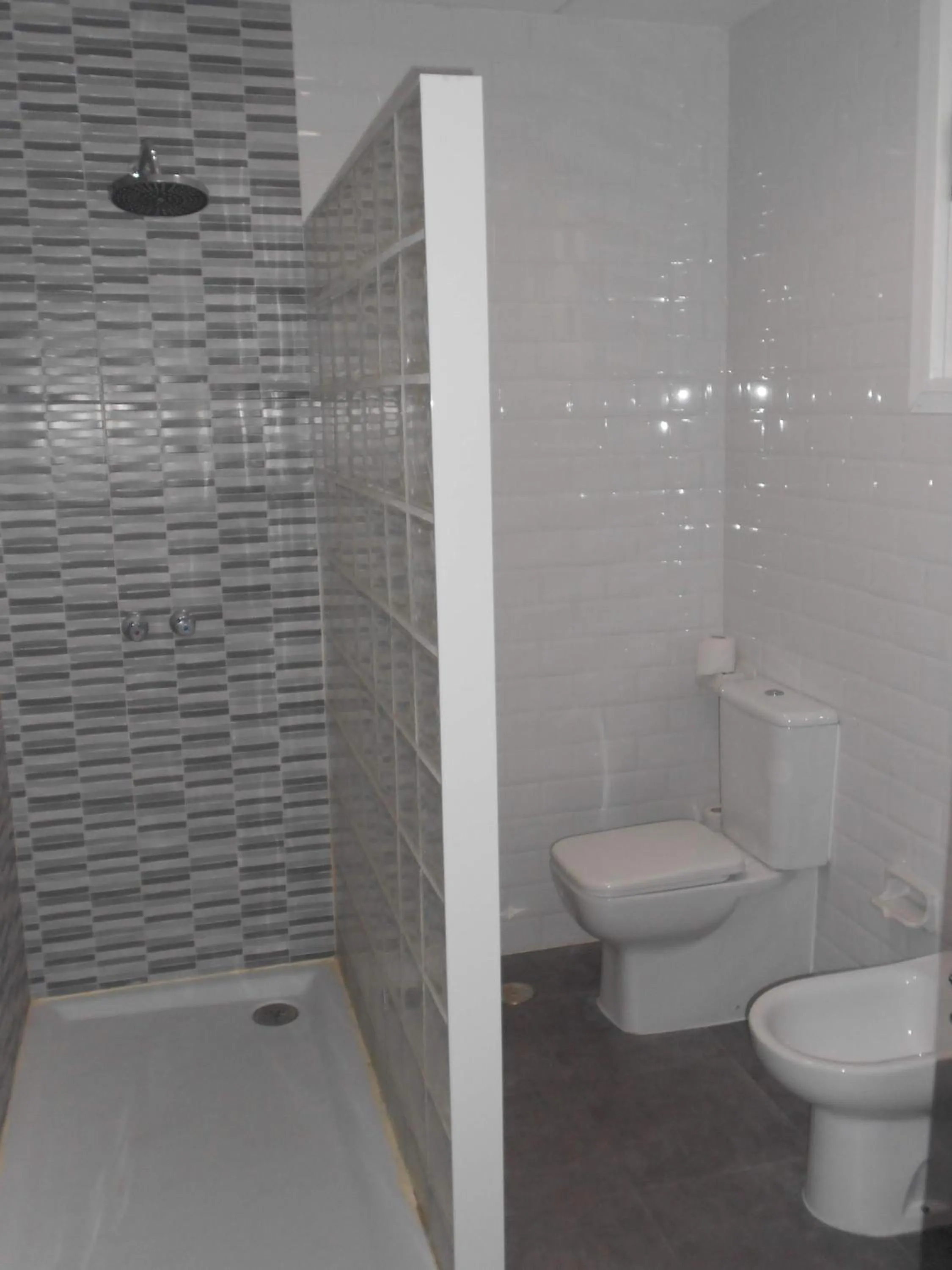 Bathroom in Pension Perez Montilla