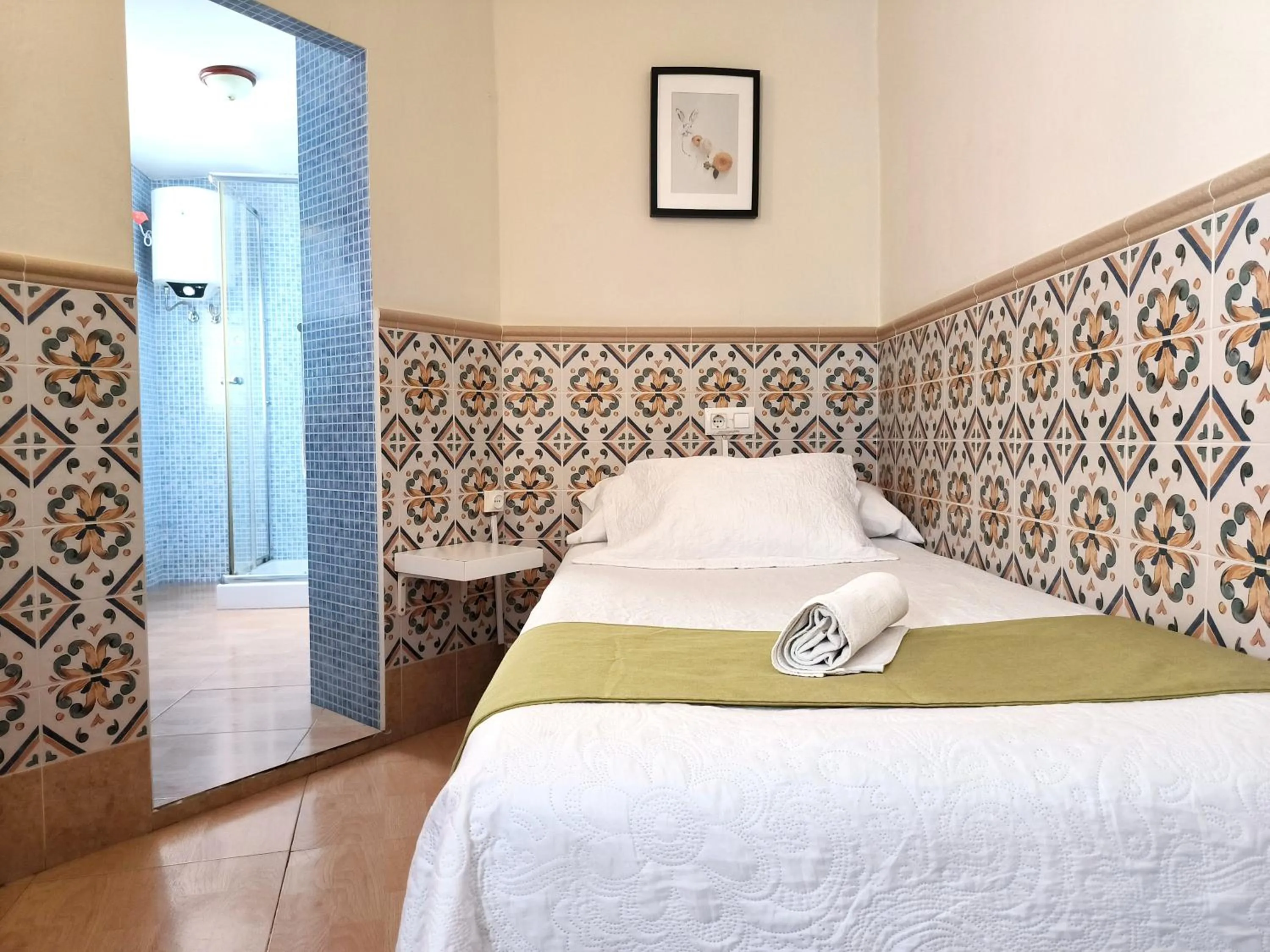 Photo of the whole room, Bed in Pension Perez Montilla